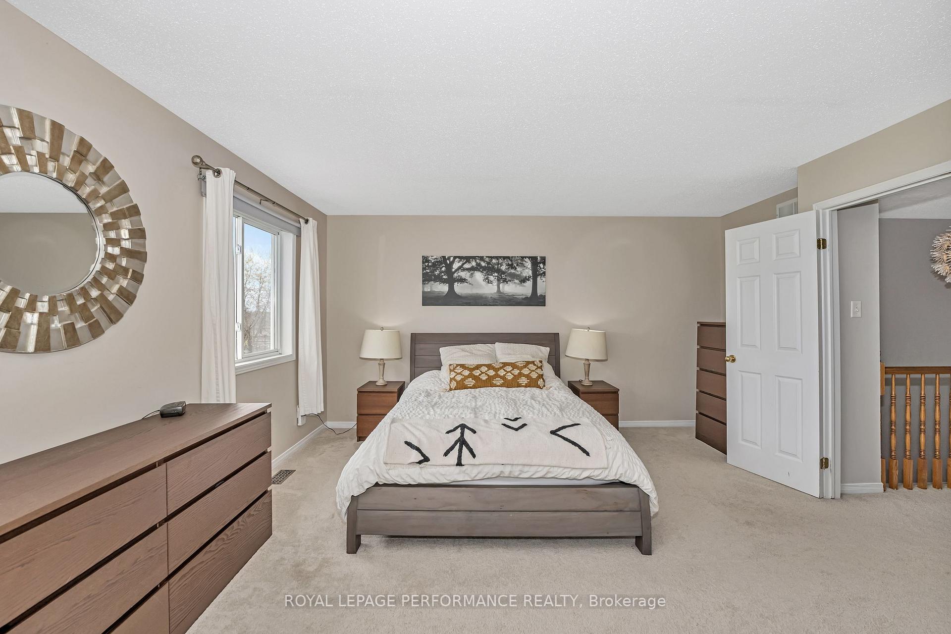 Photo 18 of 40 Carwood Circle, Ottawa, Carson Meadows — HOMEH
