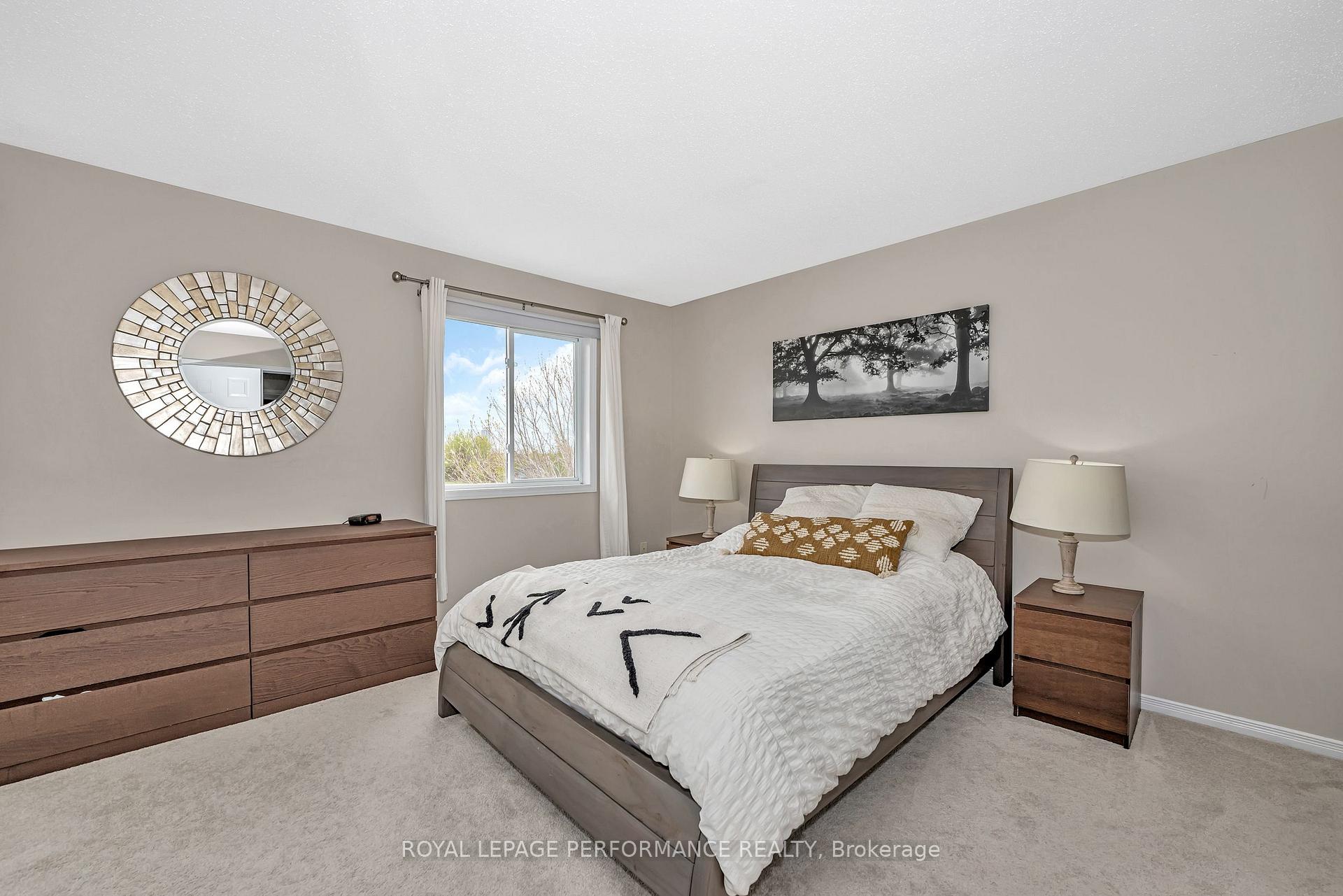 Photo 19 of 40 Carwood Circle, Ottawa, Carson Meadows — HOMEH