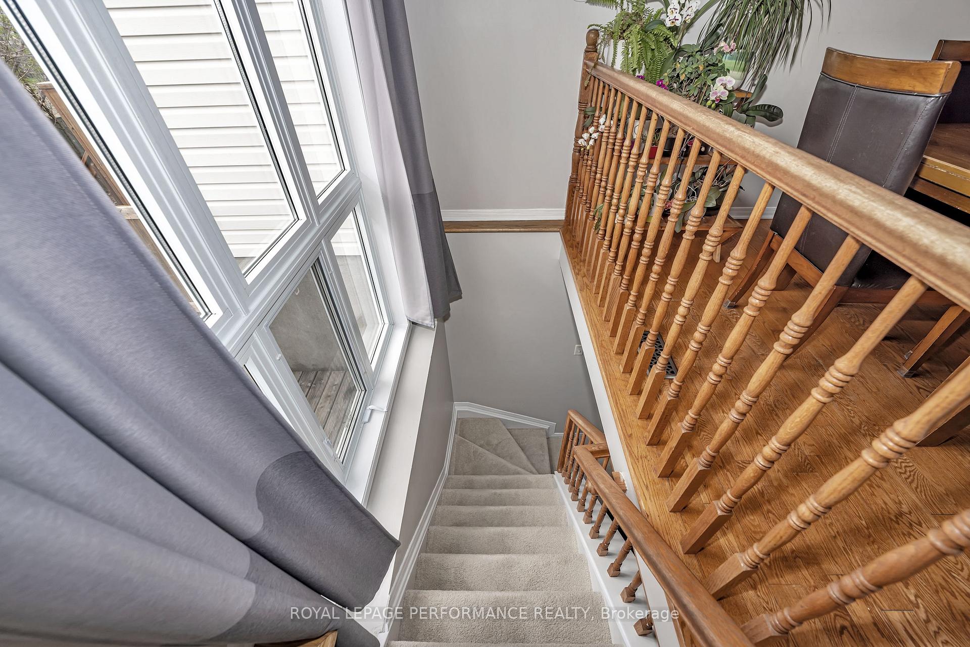 Photo 22 of 40 Carwood Circle, Ottawa, Carson Meadows — HOMEH