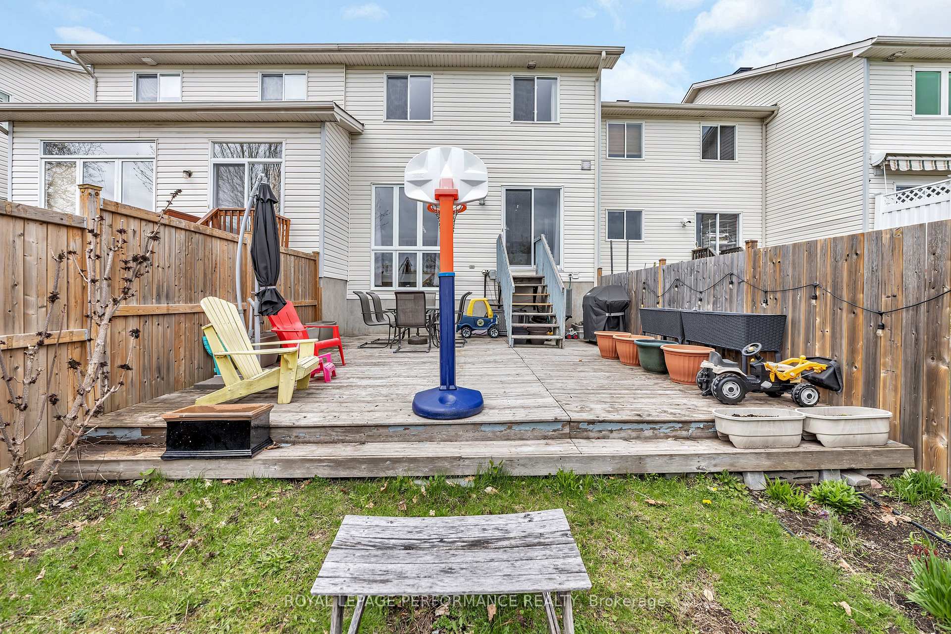 Photo 33 of 40 Carwood Circle, Ottawa, Carson Meadows — HOMEH