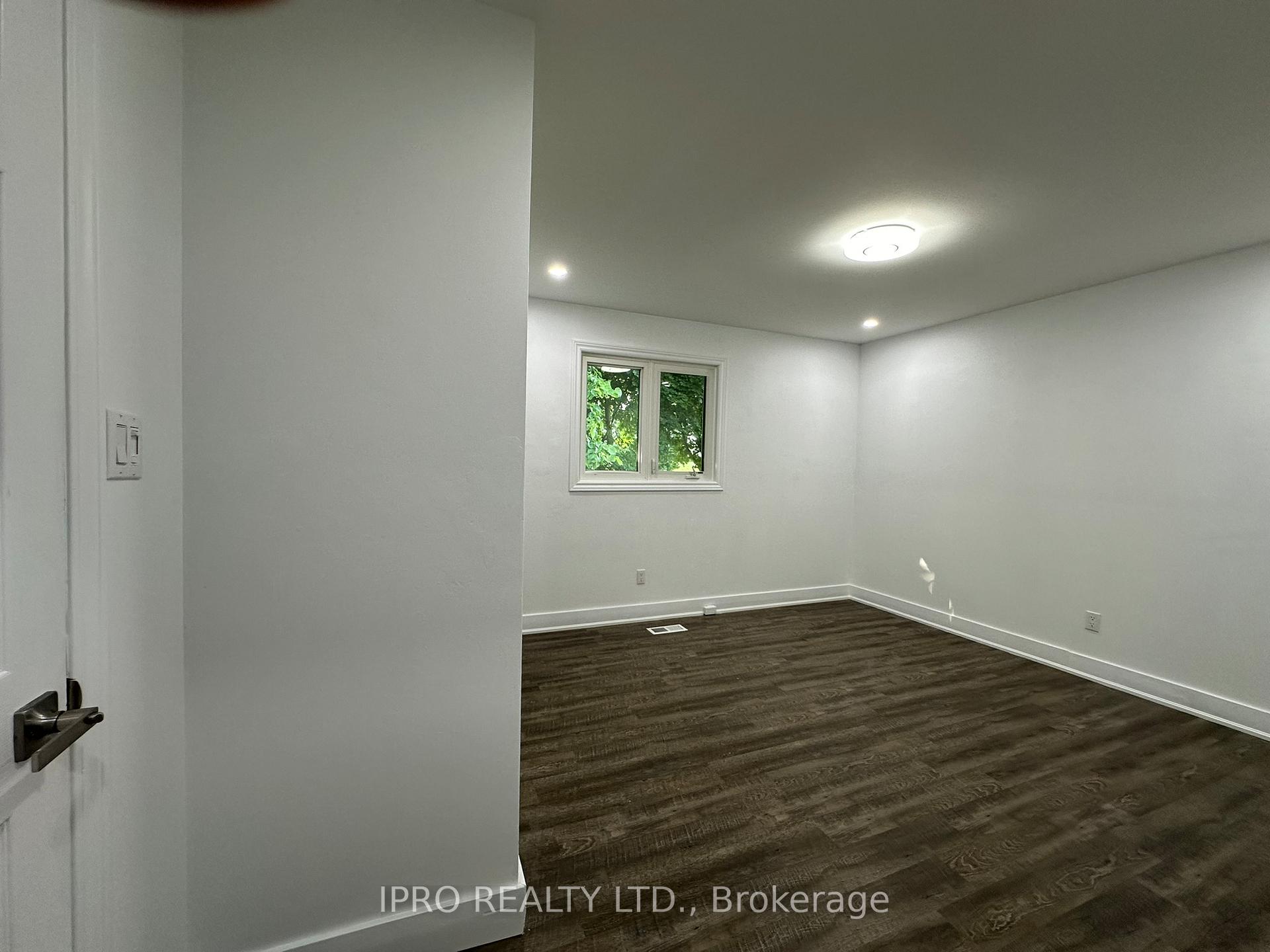 Photo 17 of Unit Main Fl, 6839 Sixth Line, New Tecumseth, Rural New Tecumseth — HOMEH
