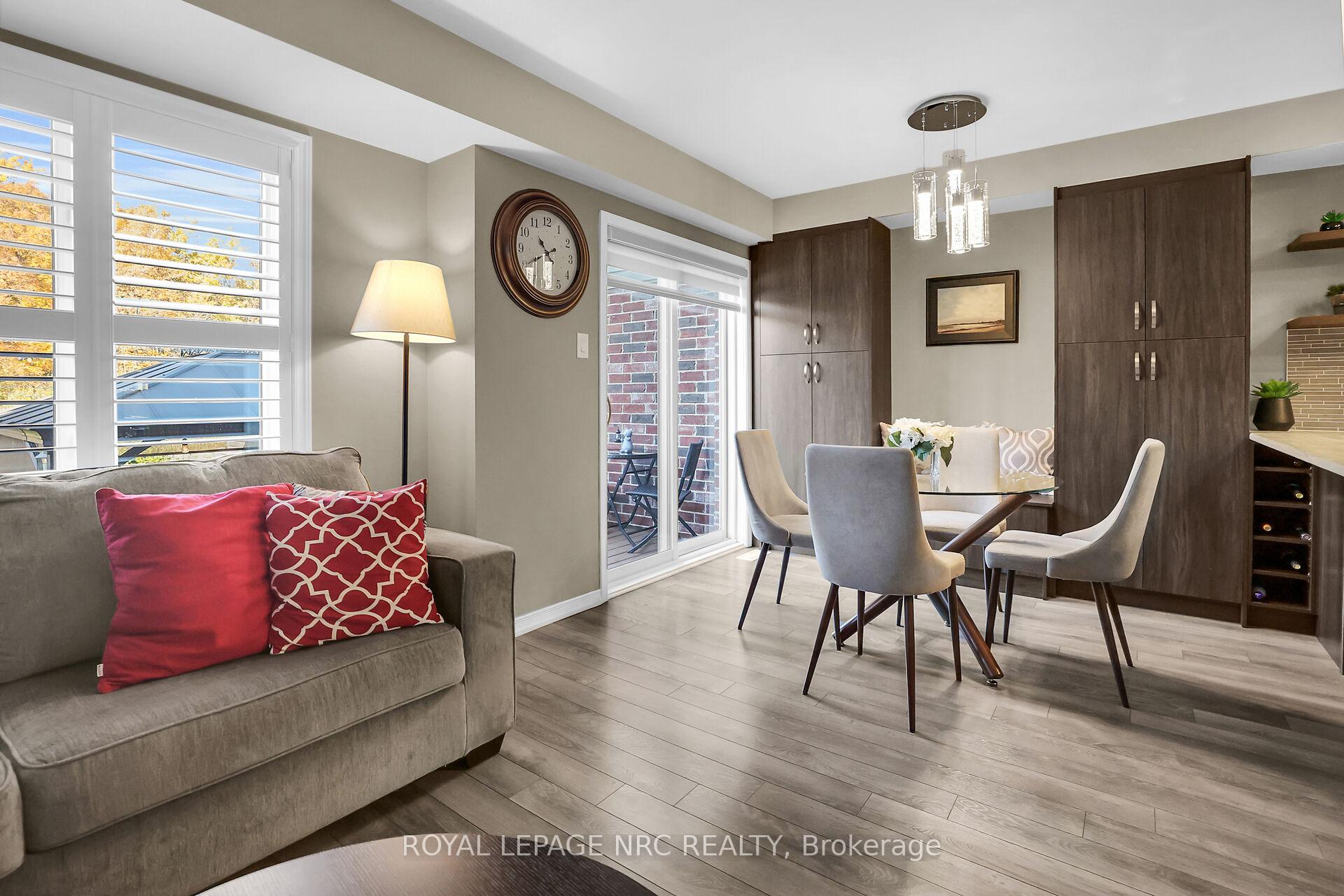 Photo 10 of 8681 Dogwood Crescent, Niagara Falls, Brown — HOMEH