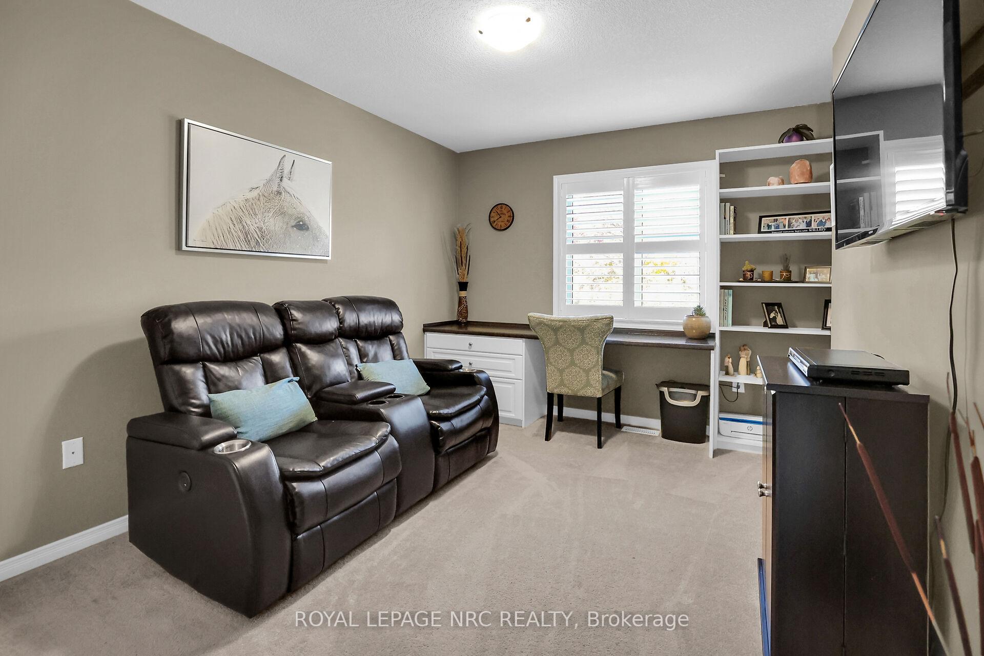 Photo 23 of 8681 Dogwood Crescent, Niagara Falls, Brown — HOMEH