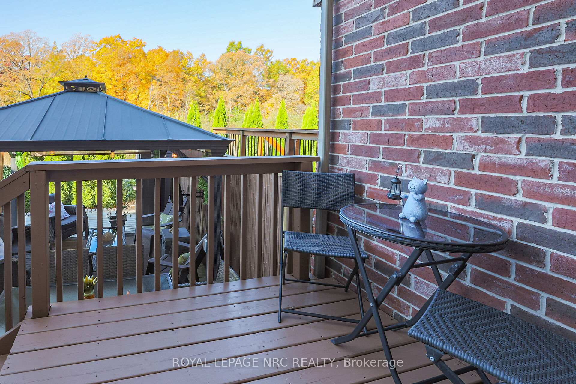 Photo 31 of 8681 Dogwood Crescent, Niagara Falls, Brown — HOMEH