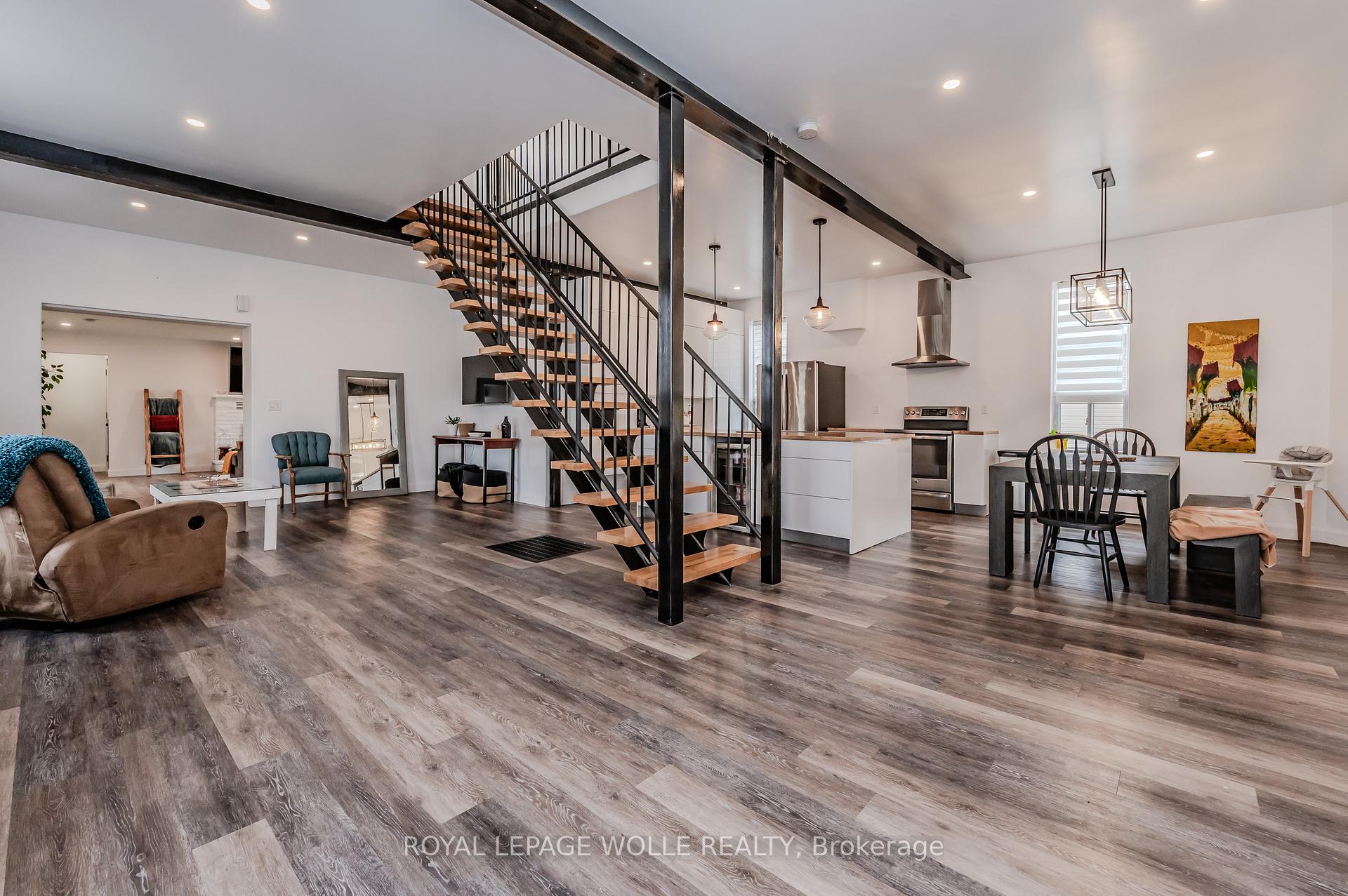 Photo 7 of 335 Leopold St Street, North Huron, Wingham — HOMEH