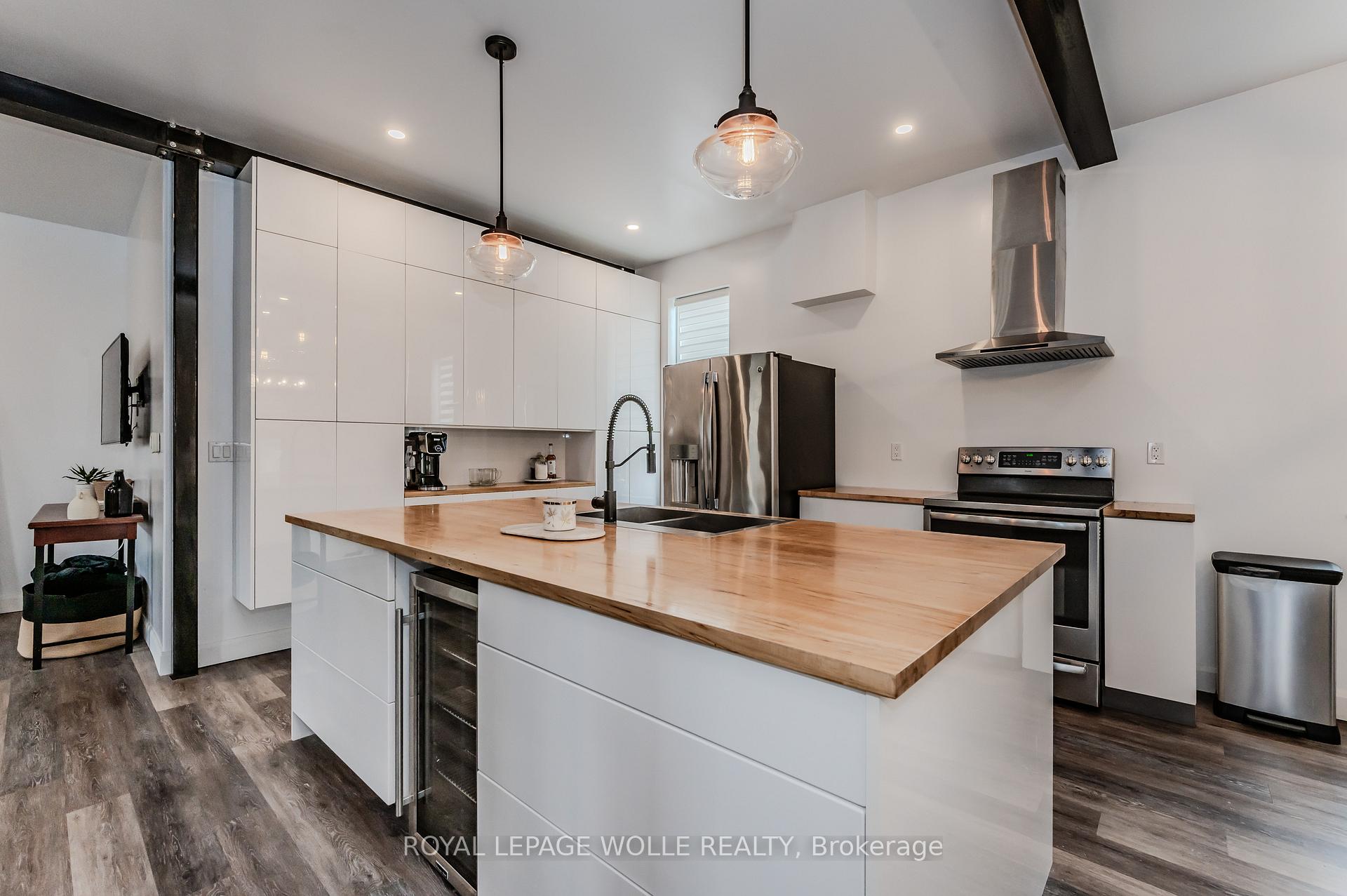 Photo 11 of 335 Leopold St Street, North Huron, Wingham — HOMEH