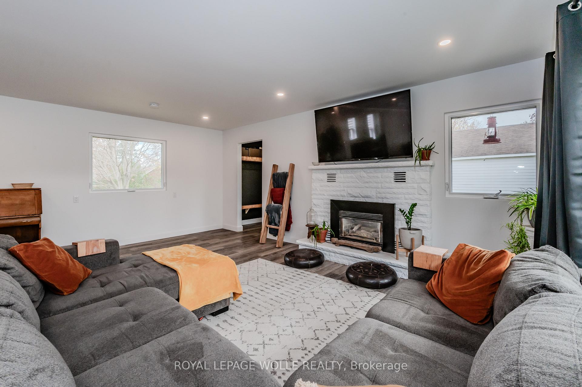 Photo 19 of 335 Leopold St Street, North Huron, Wingham — HOMEH