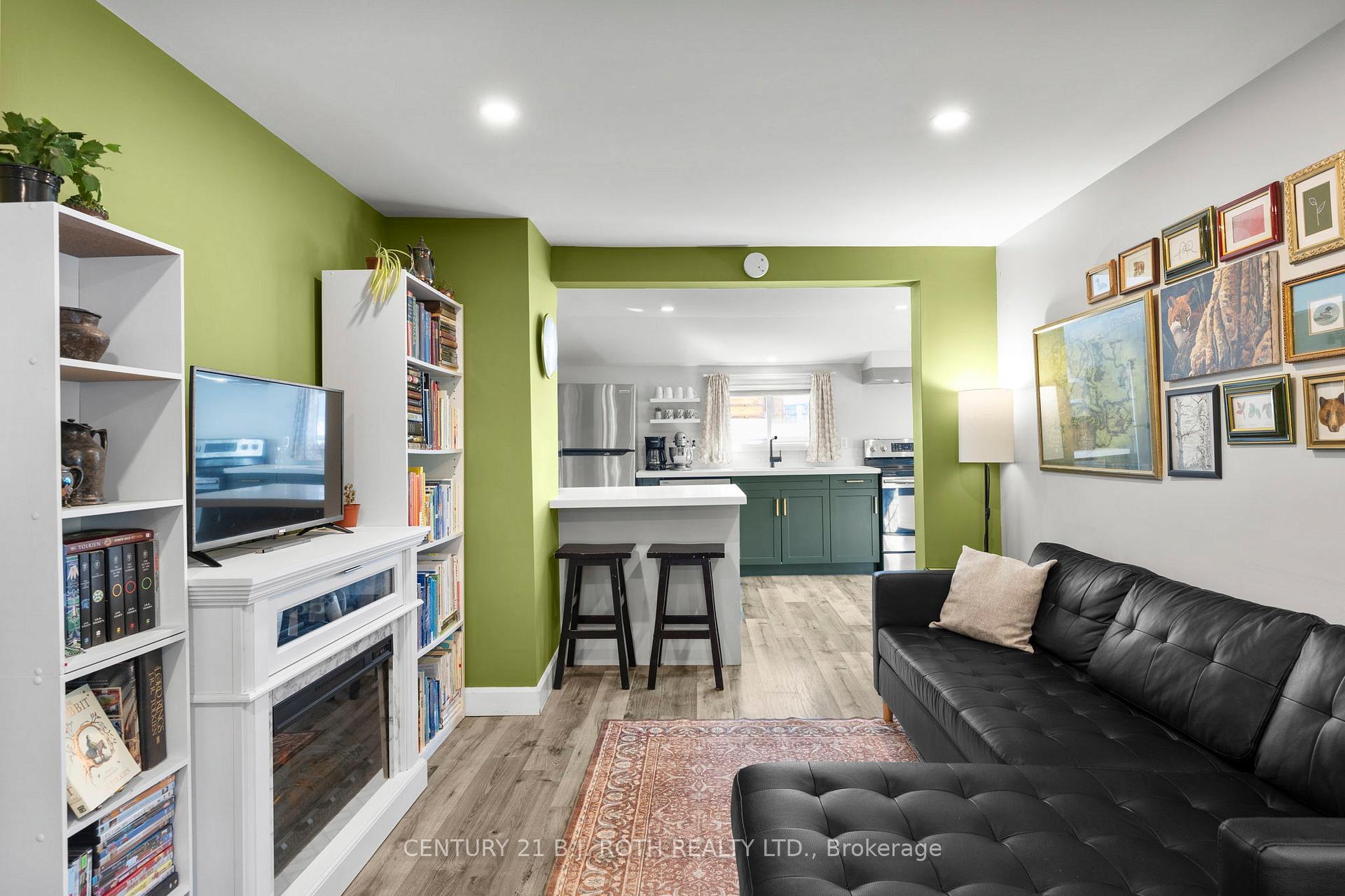 Photo 4 of 87 Victoria Street, Orillia — HOMEH