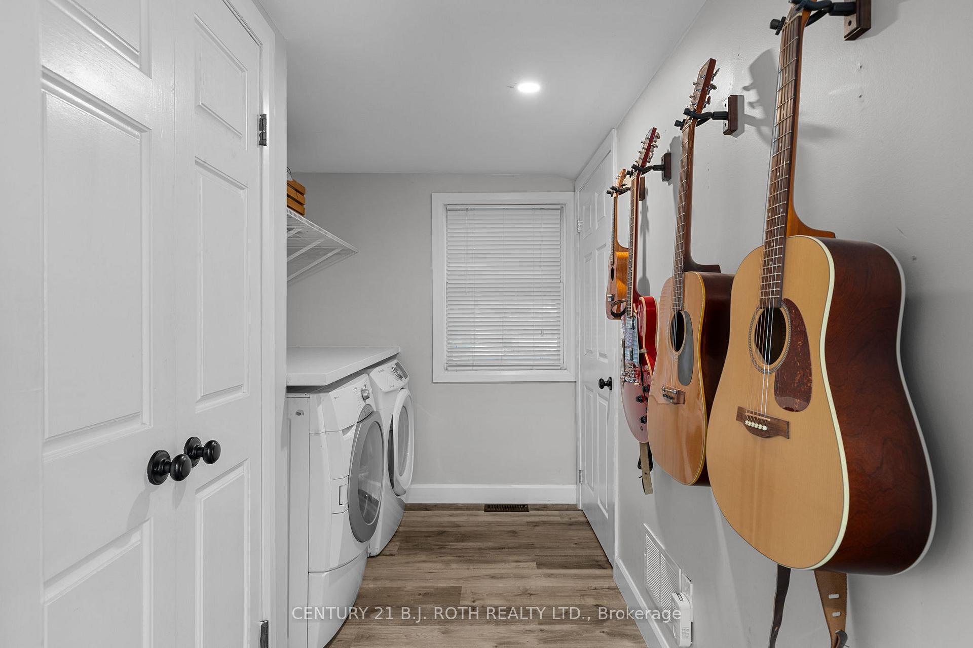 Photo 10 of 87 Victoria Street, Orillia — HOMEH