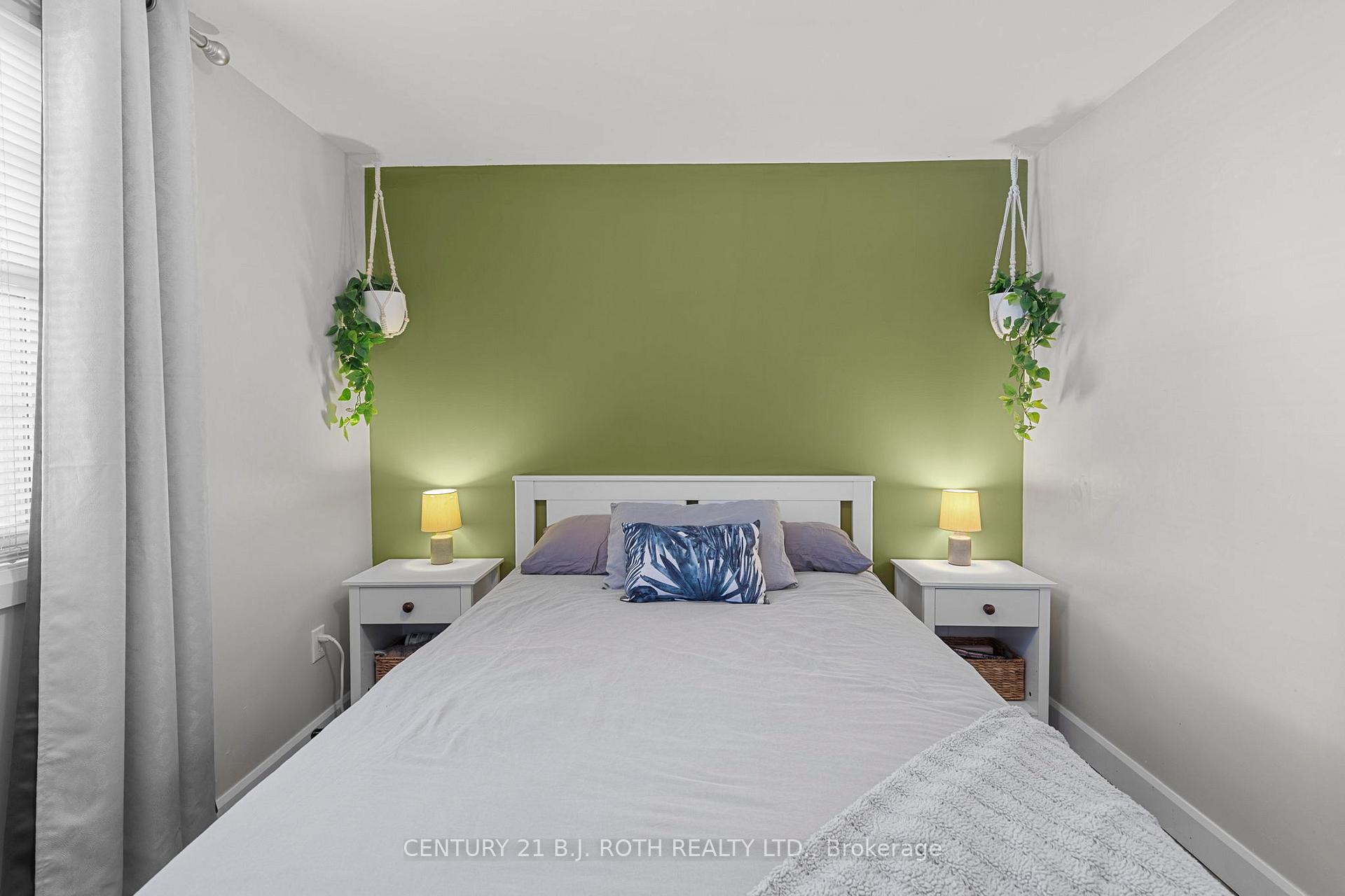 Photo 13 of 87 Victoria Street, Orillia — HOMEH