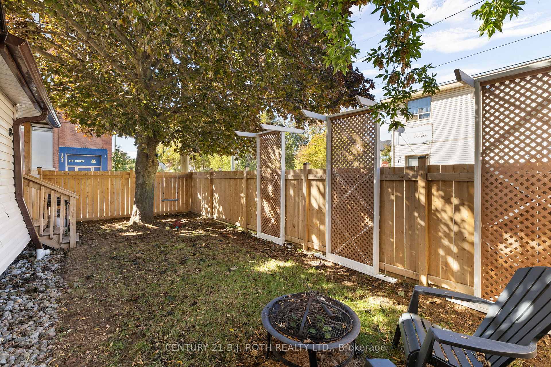 Photo 19 of 87 Victoria Street, Orillia — HOMEH