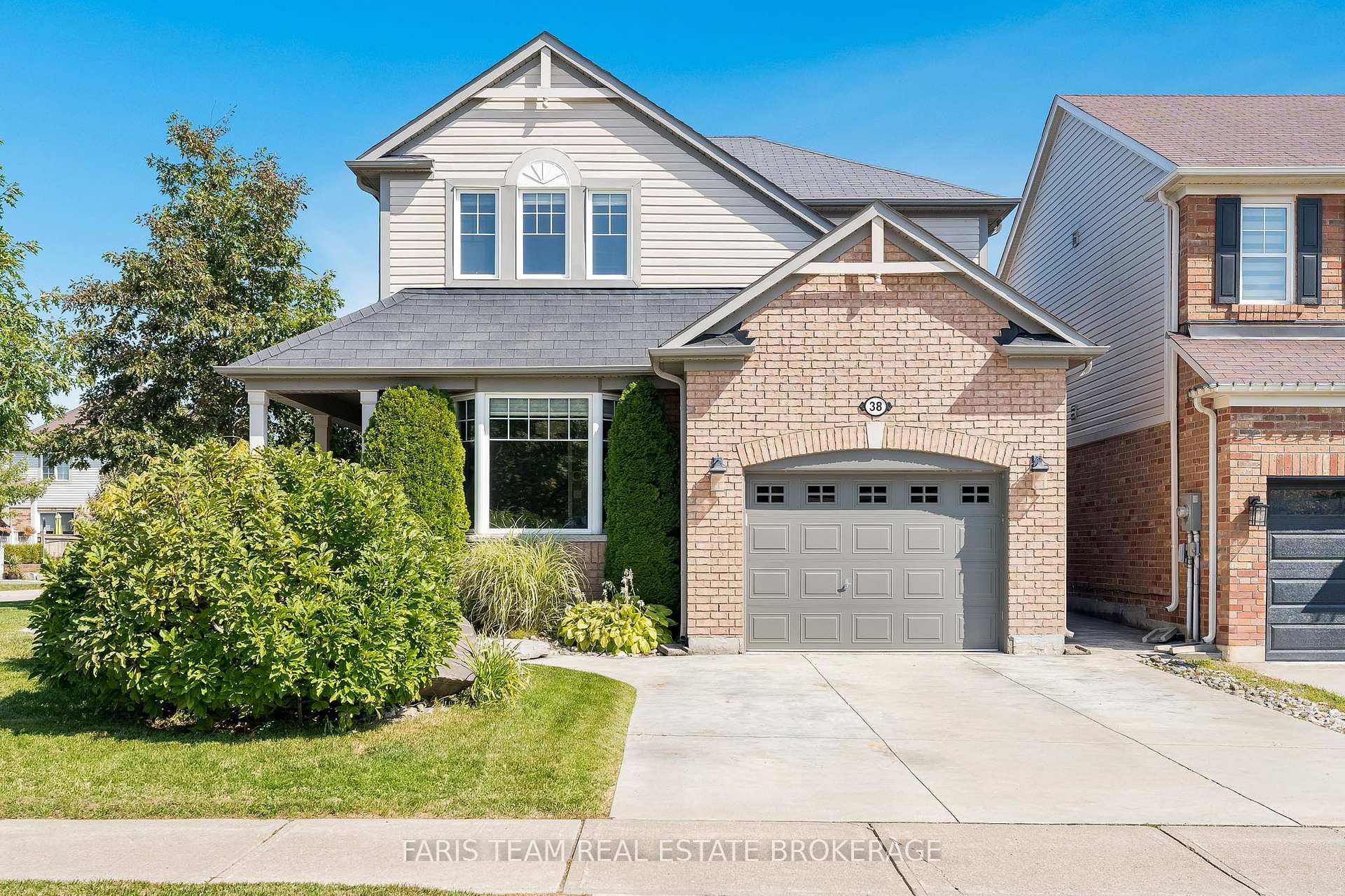 Photo 1 of 38 Paddison Place, New Tecumseth, Alliston — HOMEH