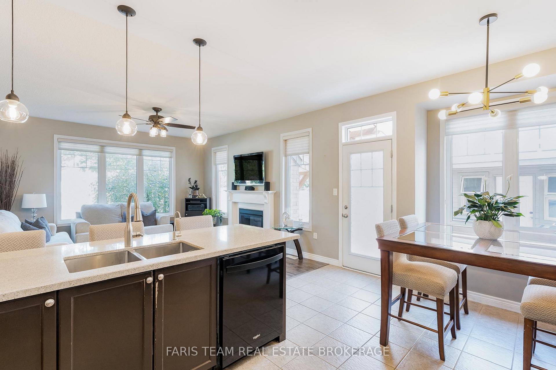 Photo 7 of 38 Paddison Place, New Tecumseth, Alliston — HOMEH