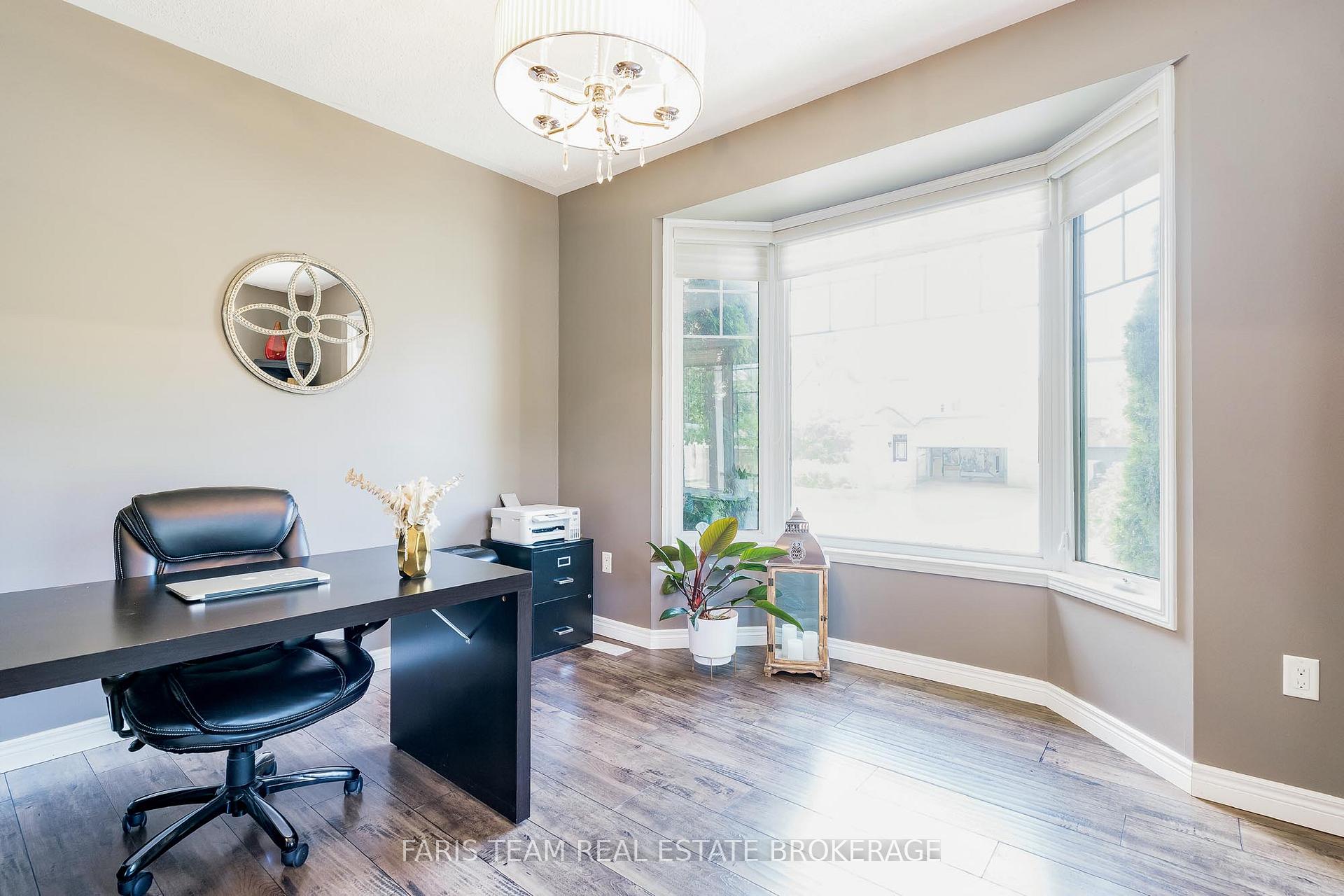Photo 11 of 38 Paddison Place, New Tecumseth, Alliston — HOMEH