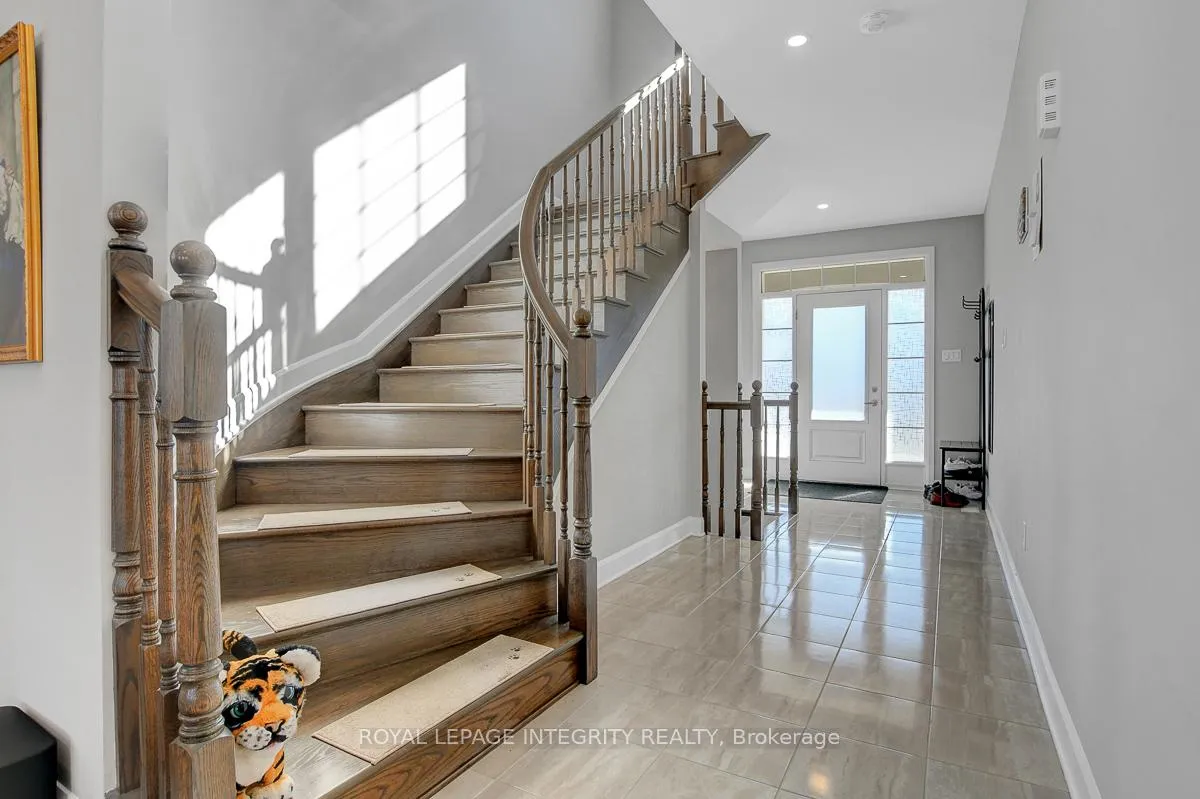 Photo 3 of 279 Aquarium Avenue, Ottawa, Avalon West — HOMEH