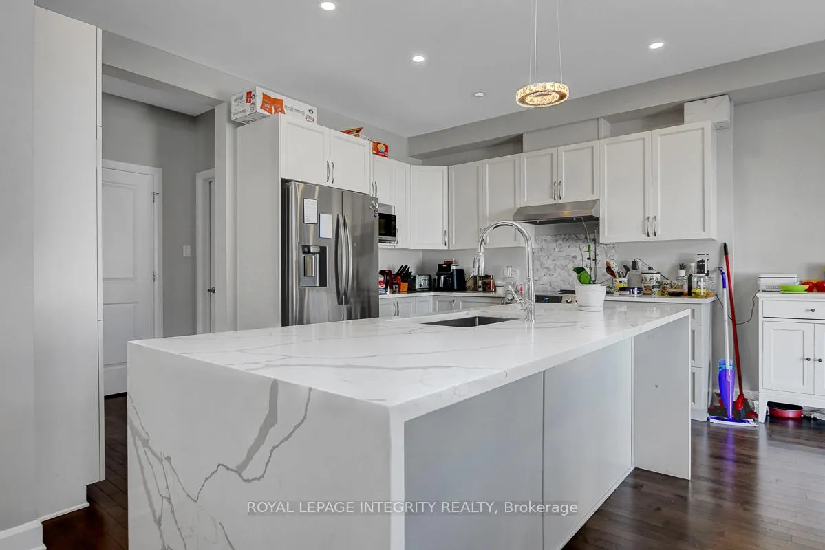 Photo 9 of 279 Aquarium Avenue, Ottawa, Avalon West — HOMEH