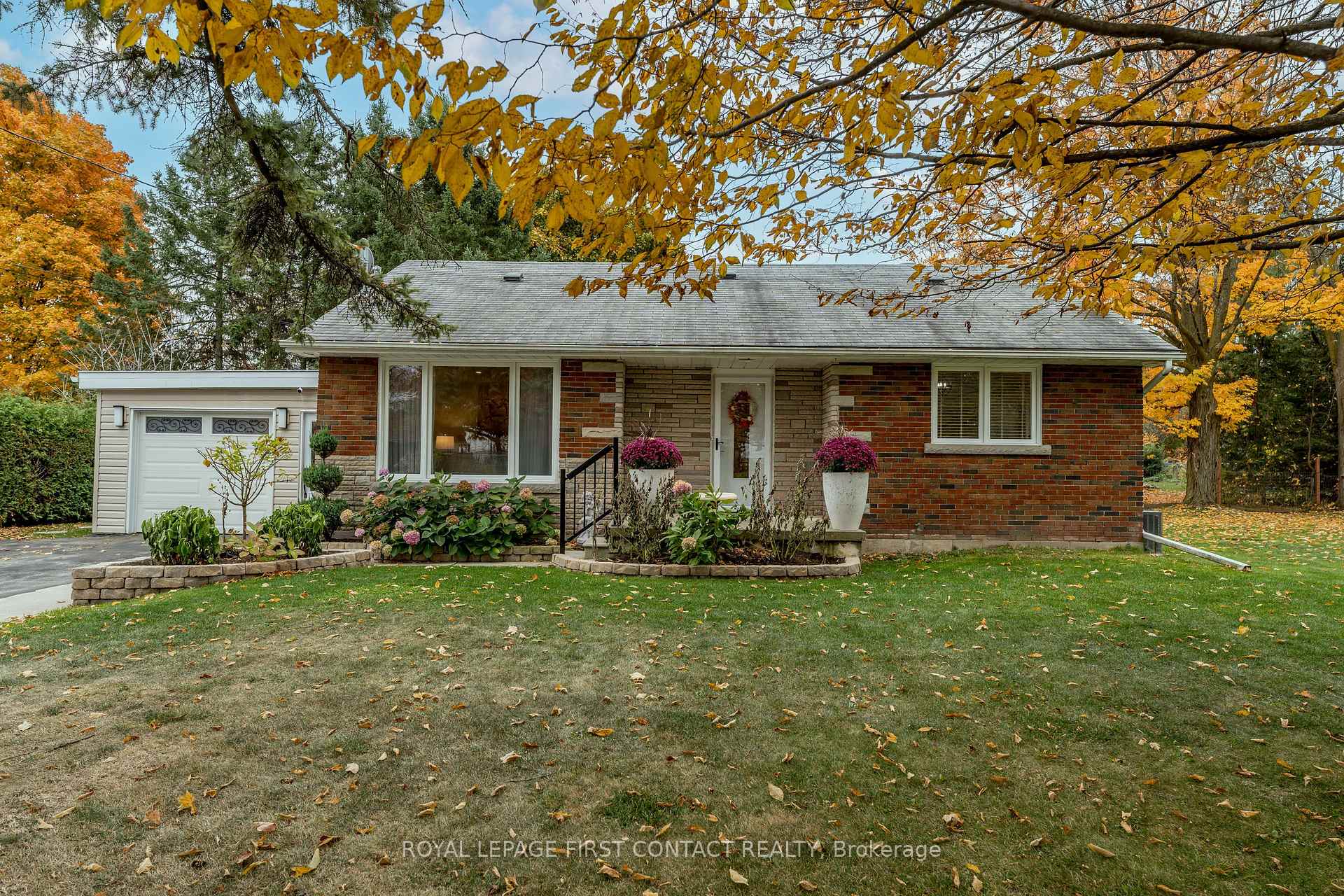 Photo 2 of 588300 County Rd 17, Mulmur, Rural Mulmur — HOMEH