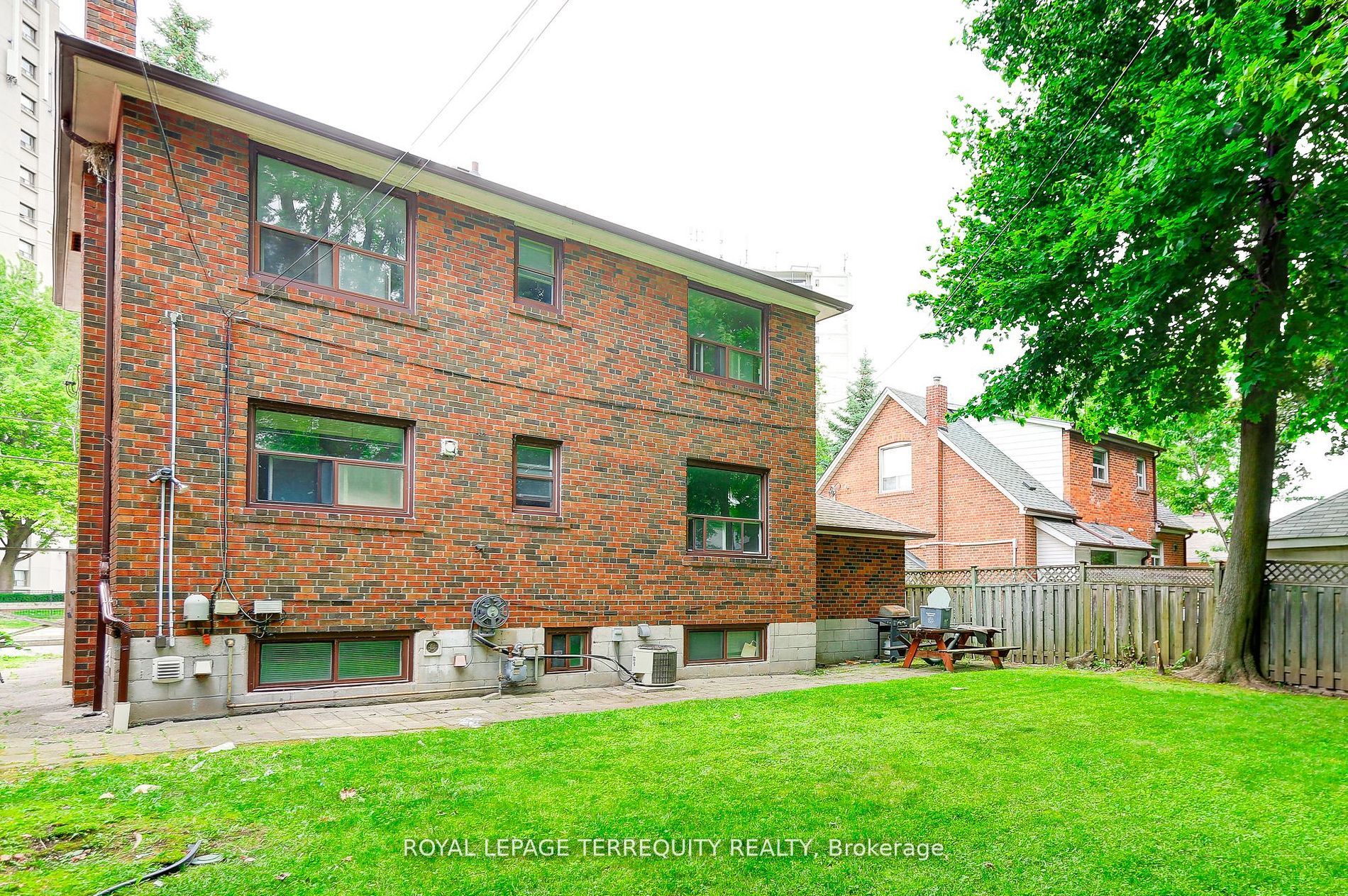 Photo 49 of 2563 Kingston Road, Scarborough, Cliffcrest — HOMEH