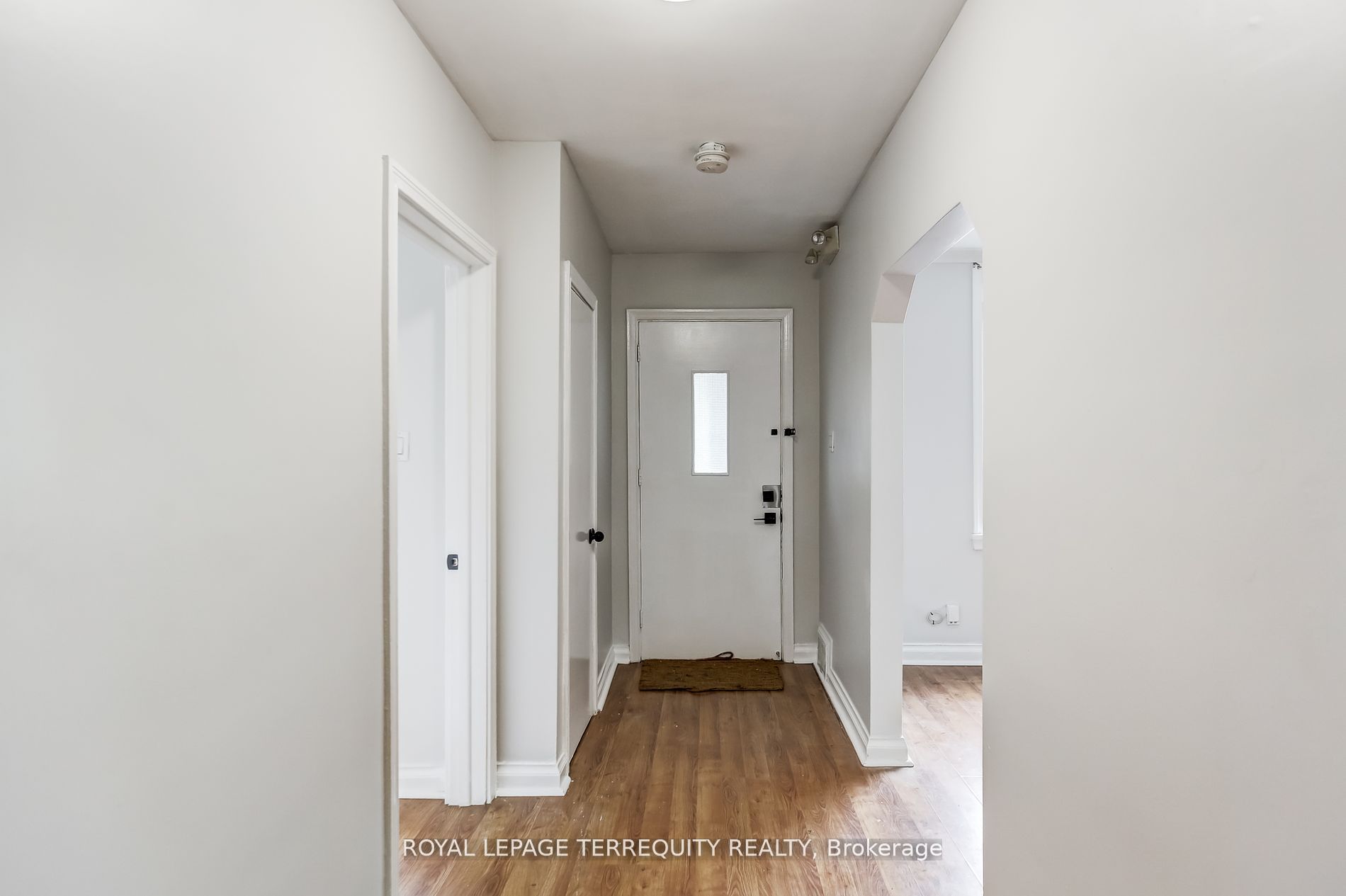 Photo 33 of 2563 Kingston Road, Scarborough, Cliffcrest — HOMEH