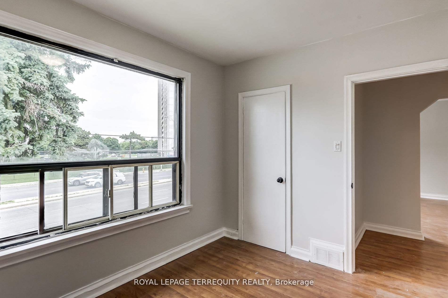 Photo 43 of 2563 Kingston Road, Scarborough, Cliffcrest — HOMEH
