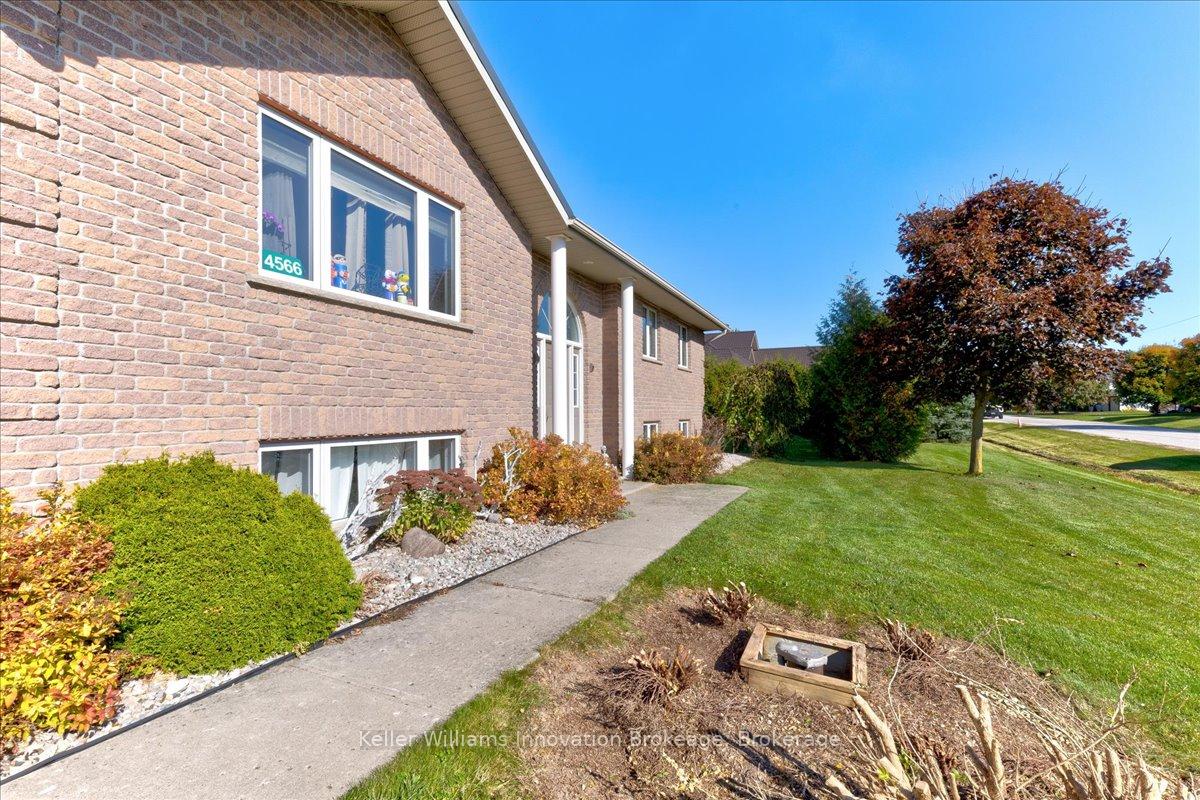Photo 4 of 4566 Meadowview Drive, Perth East, Ellice — HOMEH
