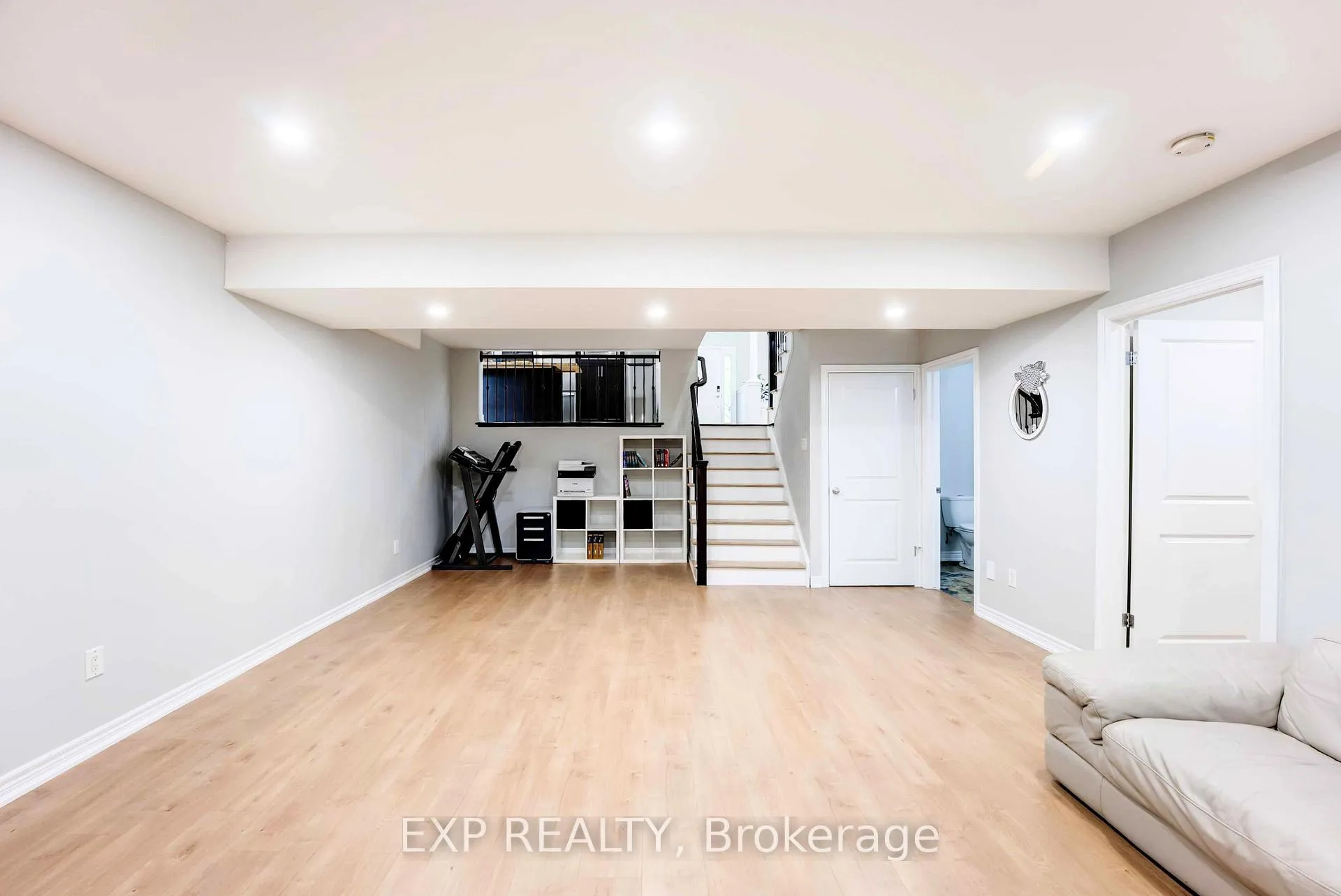 Photo 23 of 8583 Forestview Boulevard, Niagara Falls, Forestview — HOMEH