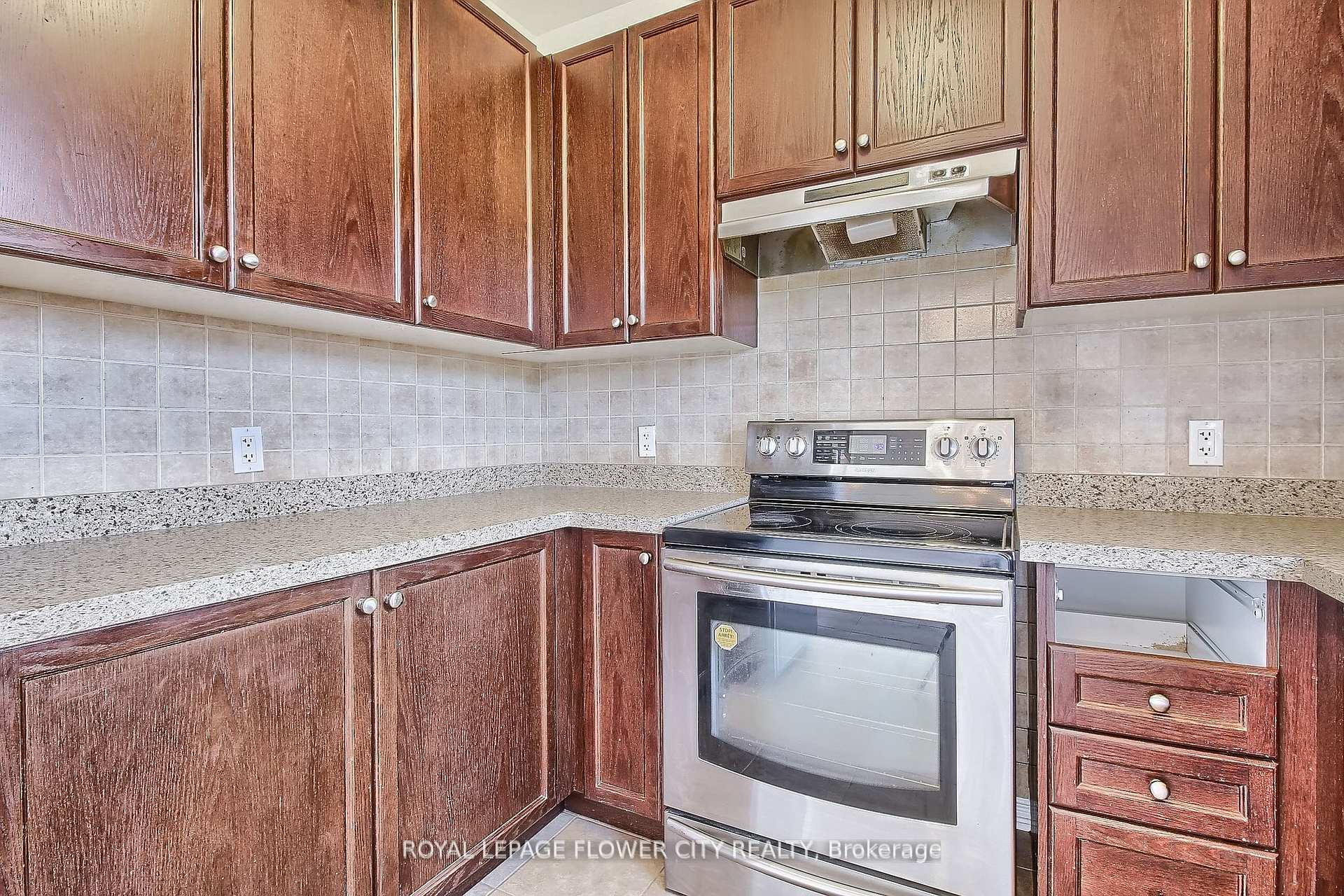 Photo 24 of Unit 58, 651 Farmstead Drive, Milton, Willmott — HOMEH