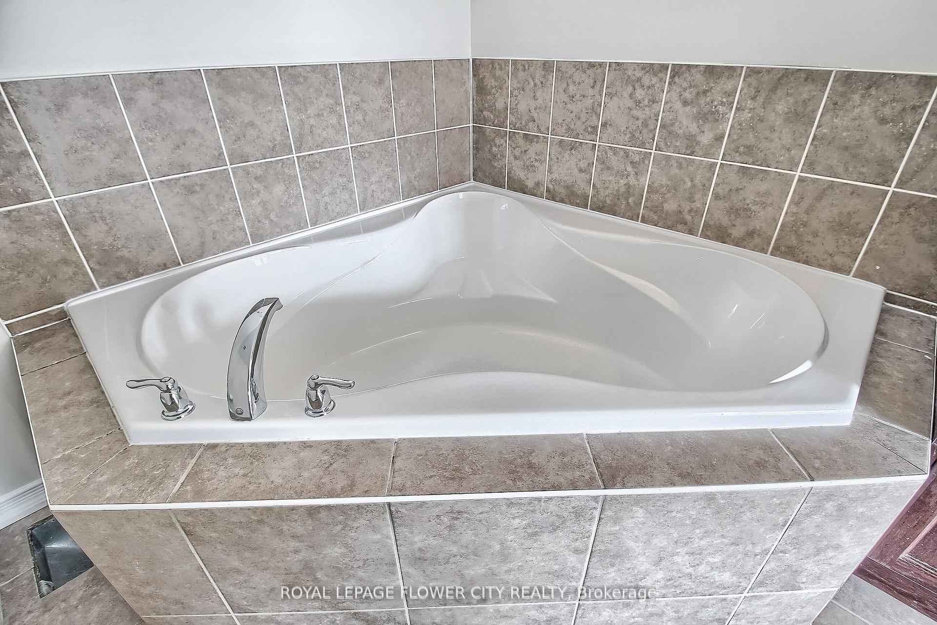 Photo 30 of Unit 58, 651 Farmstead Drive, Milton, Willmott — HOMEH