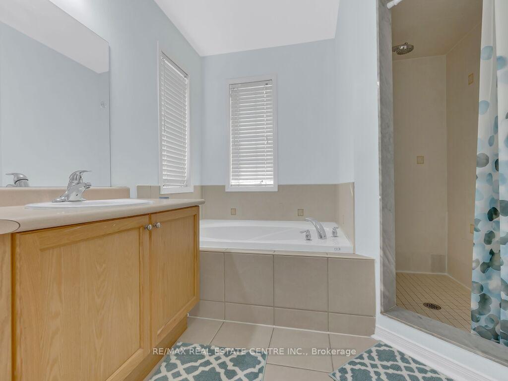 Photo 12 of 1270 Newell Street, Milton, Dempsey — HOMEH
