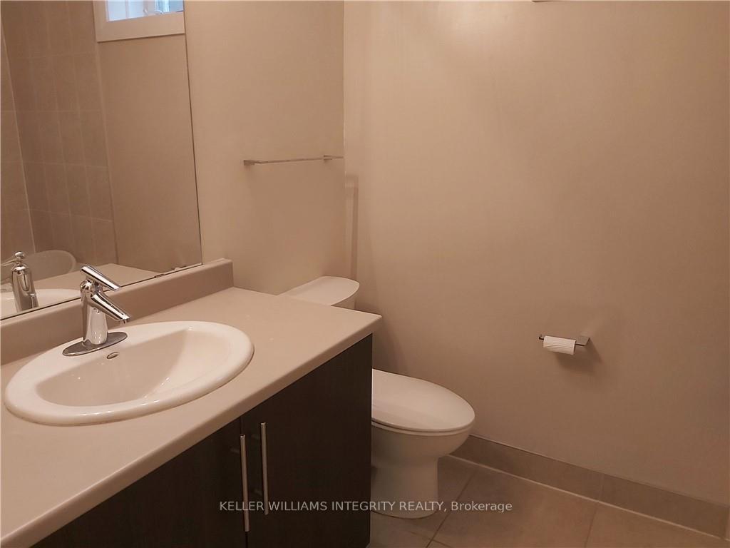 Photo 5 of Unit 1, 136 King George Street, Ottawa, Overbrook/Castle Heights — HOMEH