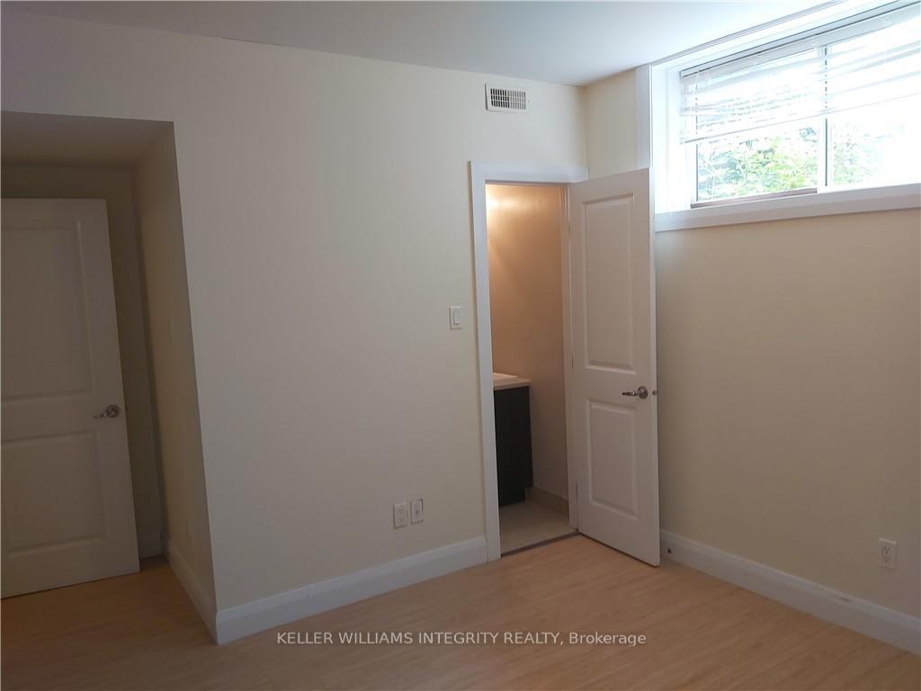 Photo 8 of Unit 1, 136 King George Street, Ottawa, Overbrook/Castle Heights — HOMEH