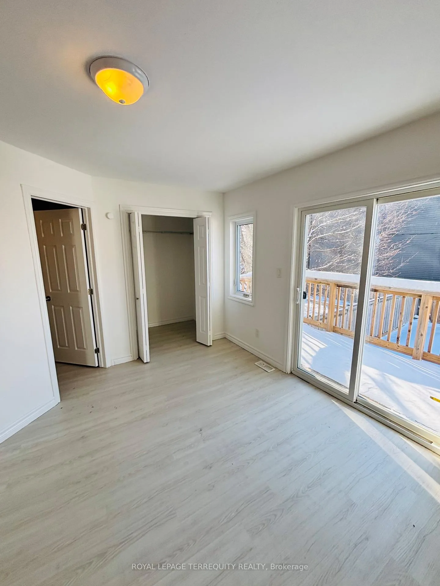 Photo 11 of 308 Nassau Street, Oshawa, Vanier — HOMEH