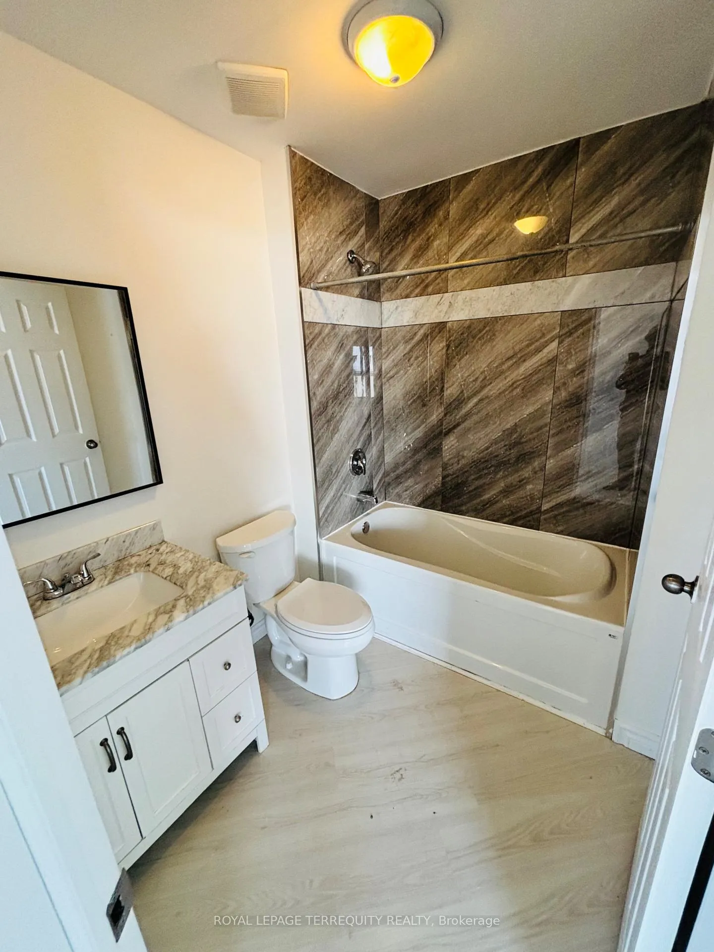 Photo 14 of 308 Nassau Street, Oshawa, Vanier — HOMEH