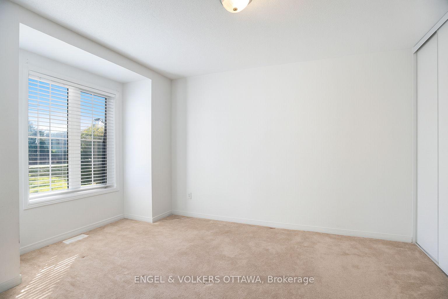 Photo 5 of 513 Tulip Tree Way, Ottawa, Mer Bleue/Bradley Estates/Anderson Park — HOMEH