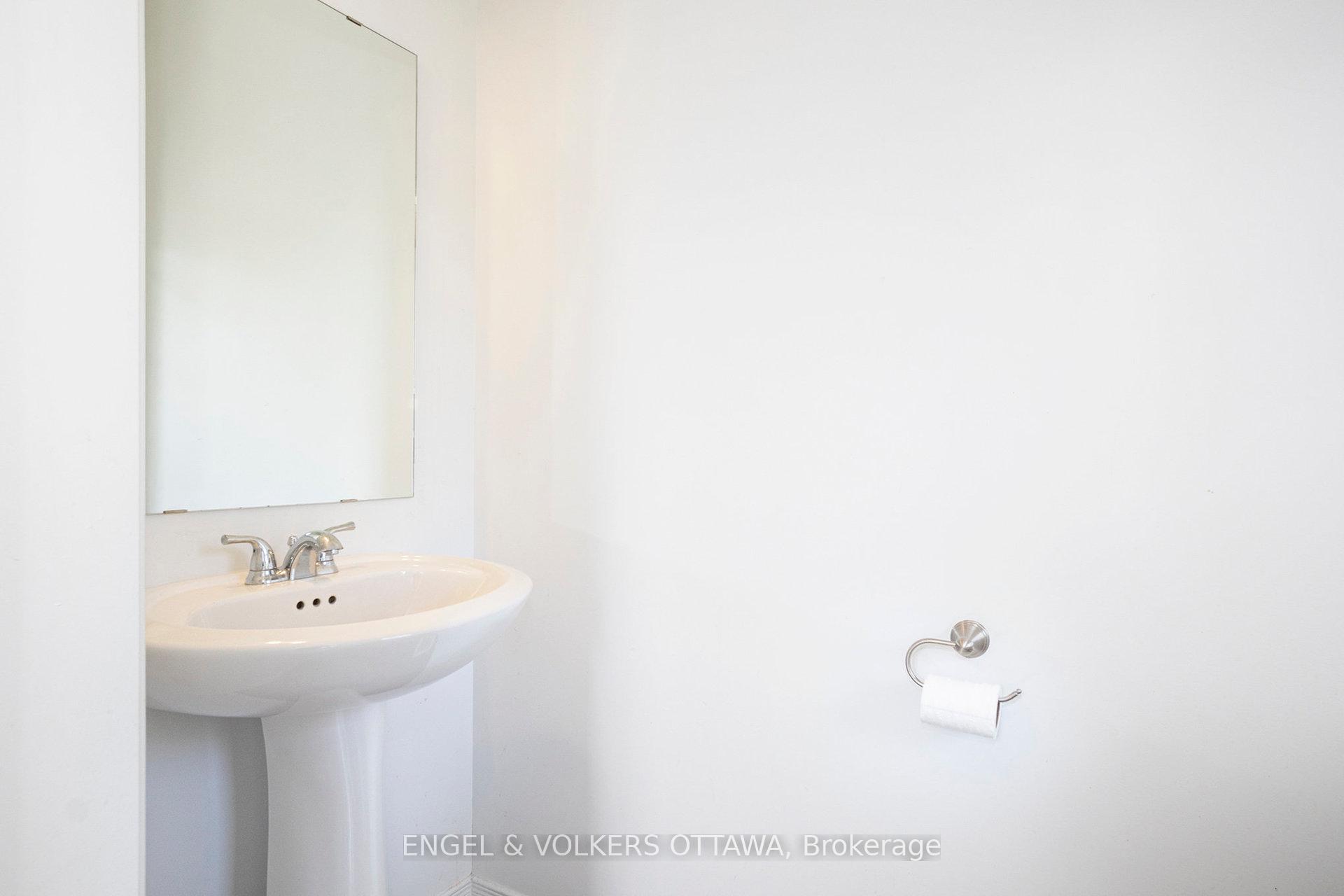 Photo 11 of 513 Tulip Tree Way, Ottawa, Mer Bleue/Bradley Estates/Anderson Park — HOMEH