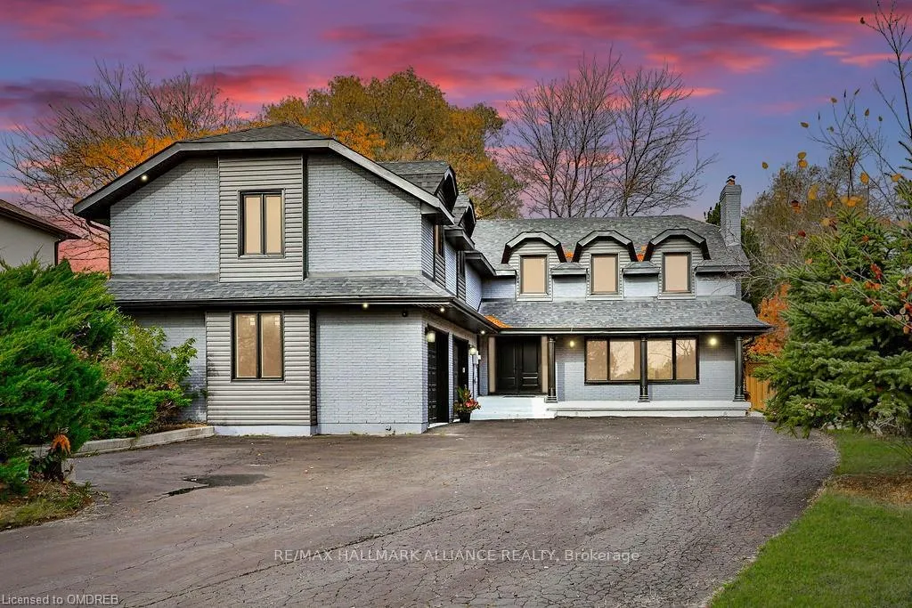 Front of 2309 Dunedin Road