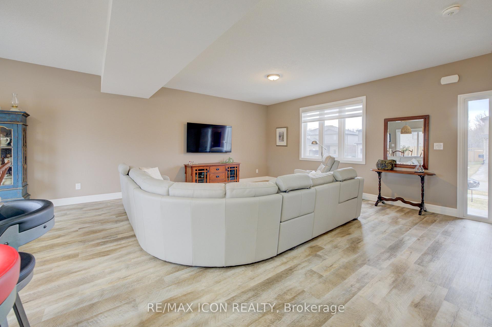 Photo 8 of 148 Pugh Street, Perth East, Milverton — HOMEH