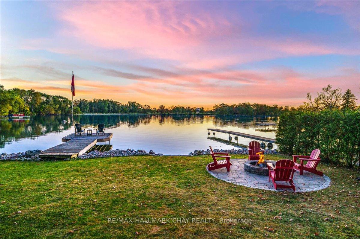 Photo 2 of 668 Broadview Avenue, Orillia — HOMEH