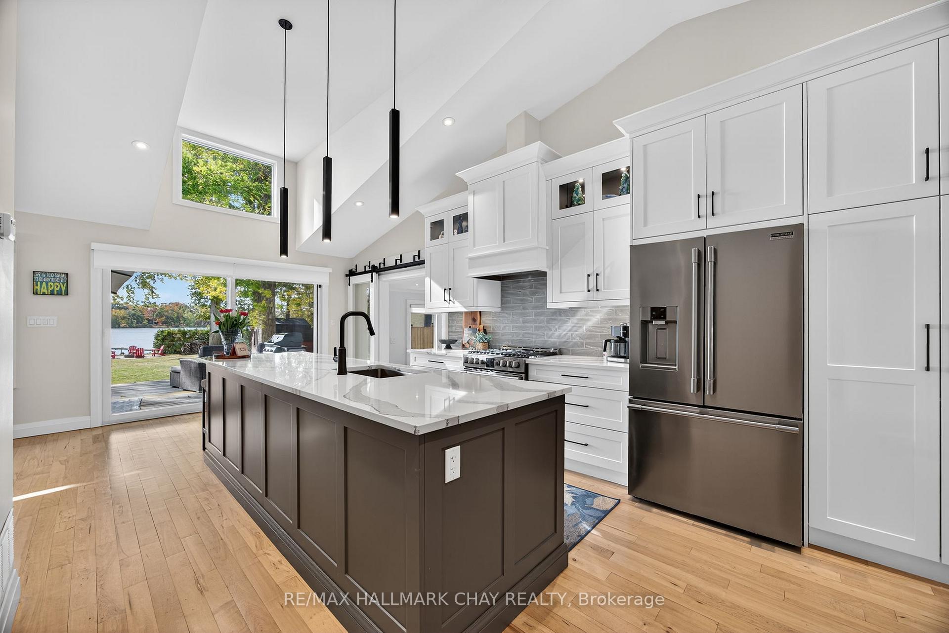 Photo 8 of 668 Broadview Avenue, Orillia — HOMEH