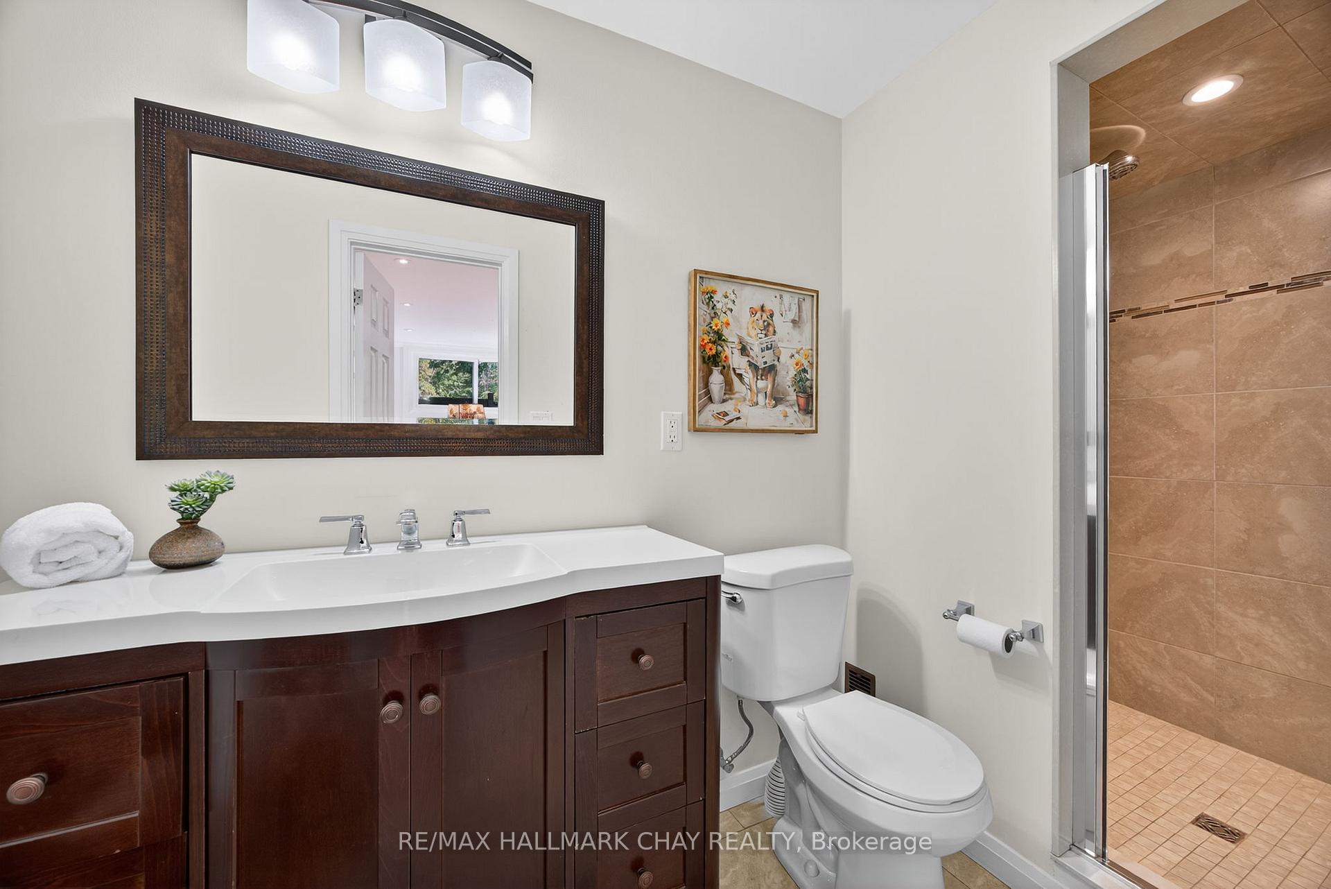 Photo 31 of 668 Broadview Avenue, Orillia — HOMEH