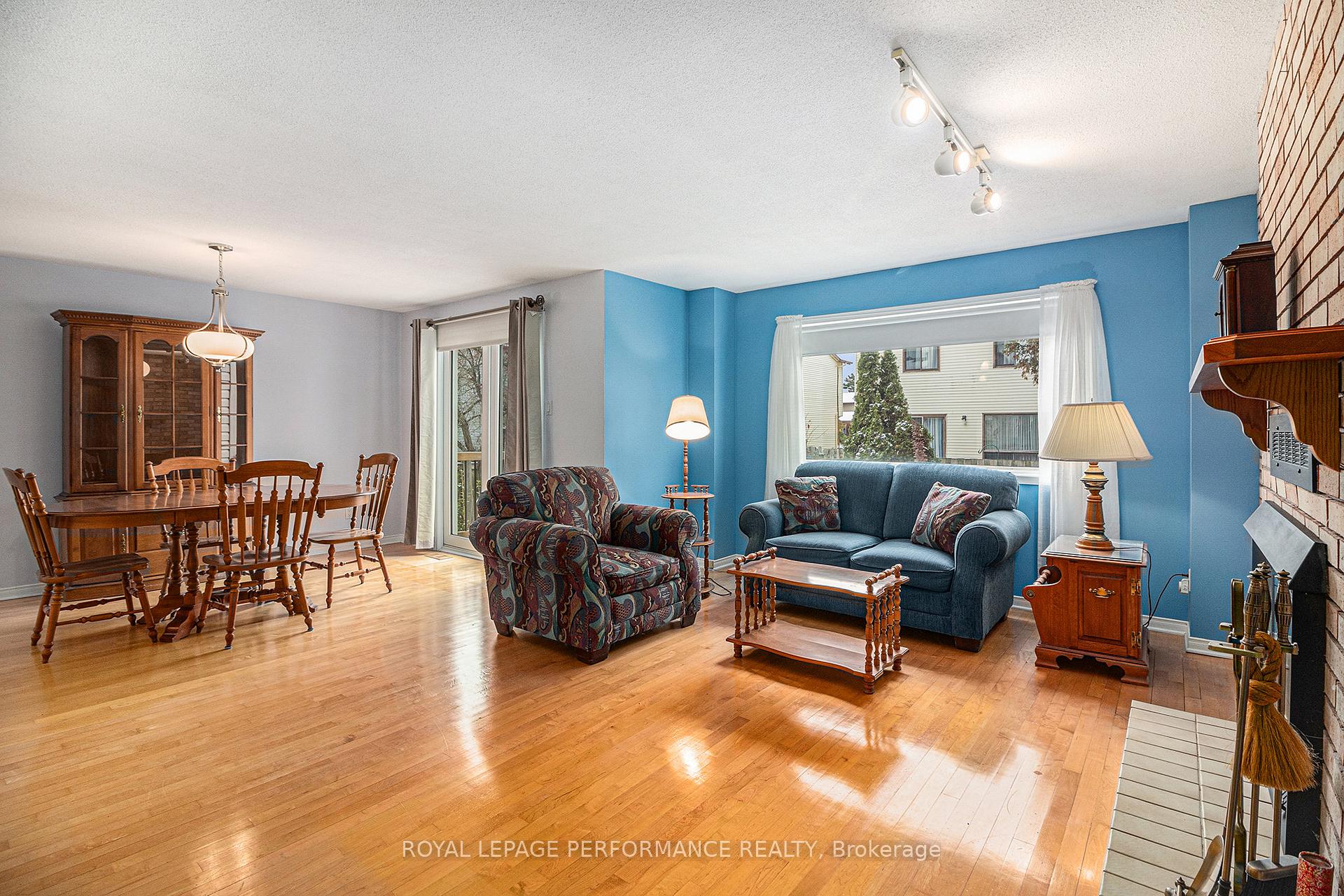 Photo 7 of 1642 Prestwick Drive, Ottawa, Queenswood Heights South — HOMEH