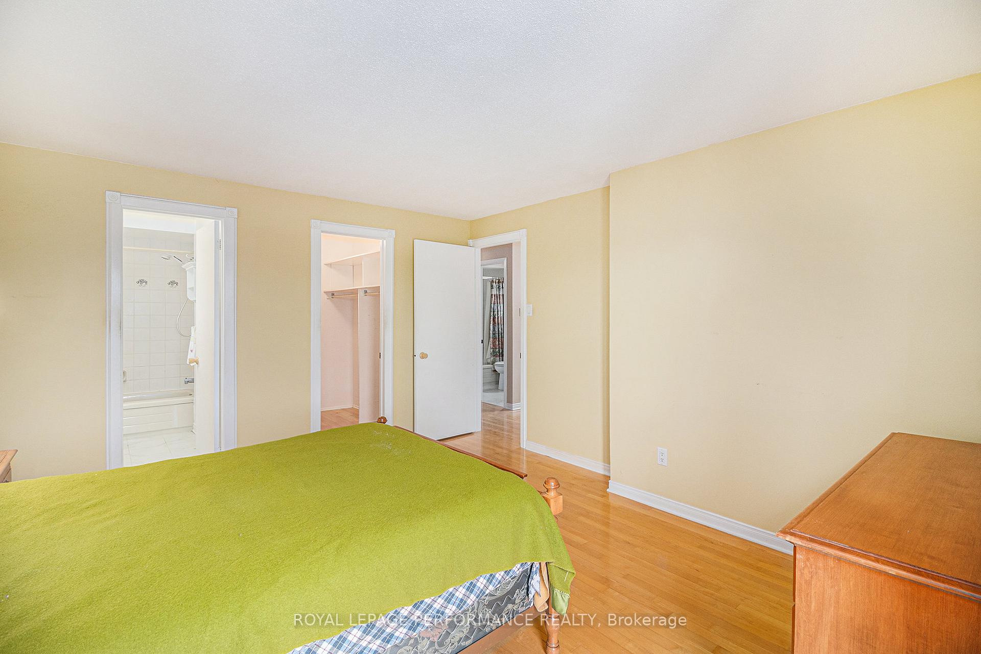 Photo 14 of 1642 Prestwick Drive, Ottawa, Queenswood Heights South — HOMEH