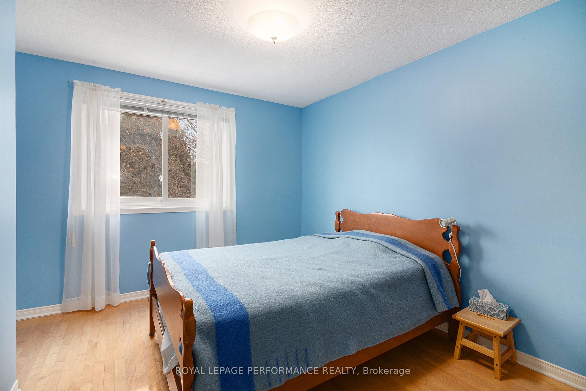 Photo 17 of 1642 Prestwick Drive, Ottawa, Queenswood Heights South — HOMEH