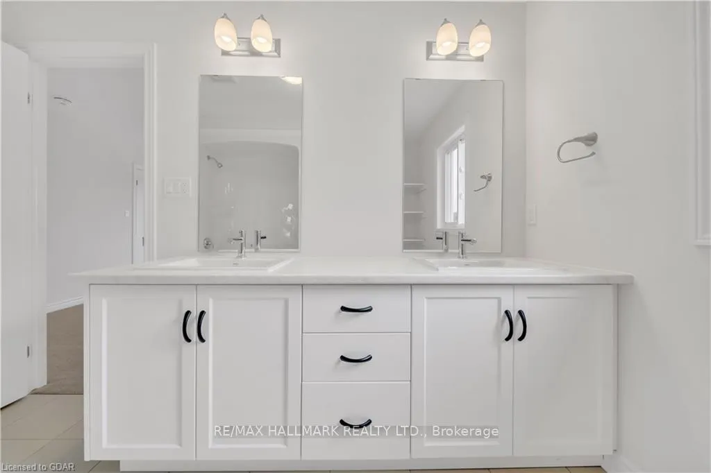 Photo 23 of 7871 Seabiscuit Drive, Niagara Falls, Ascot — HOMEH