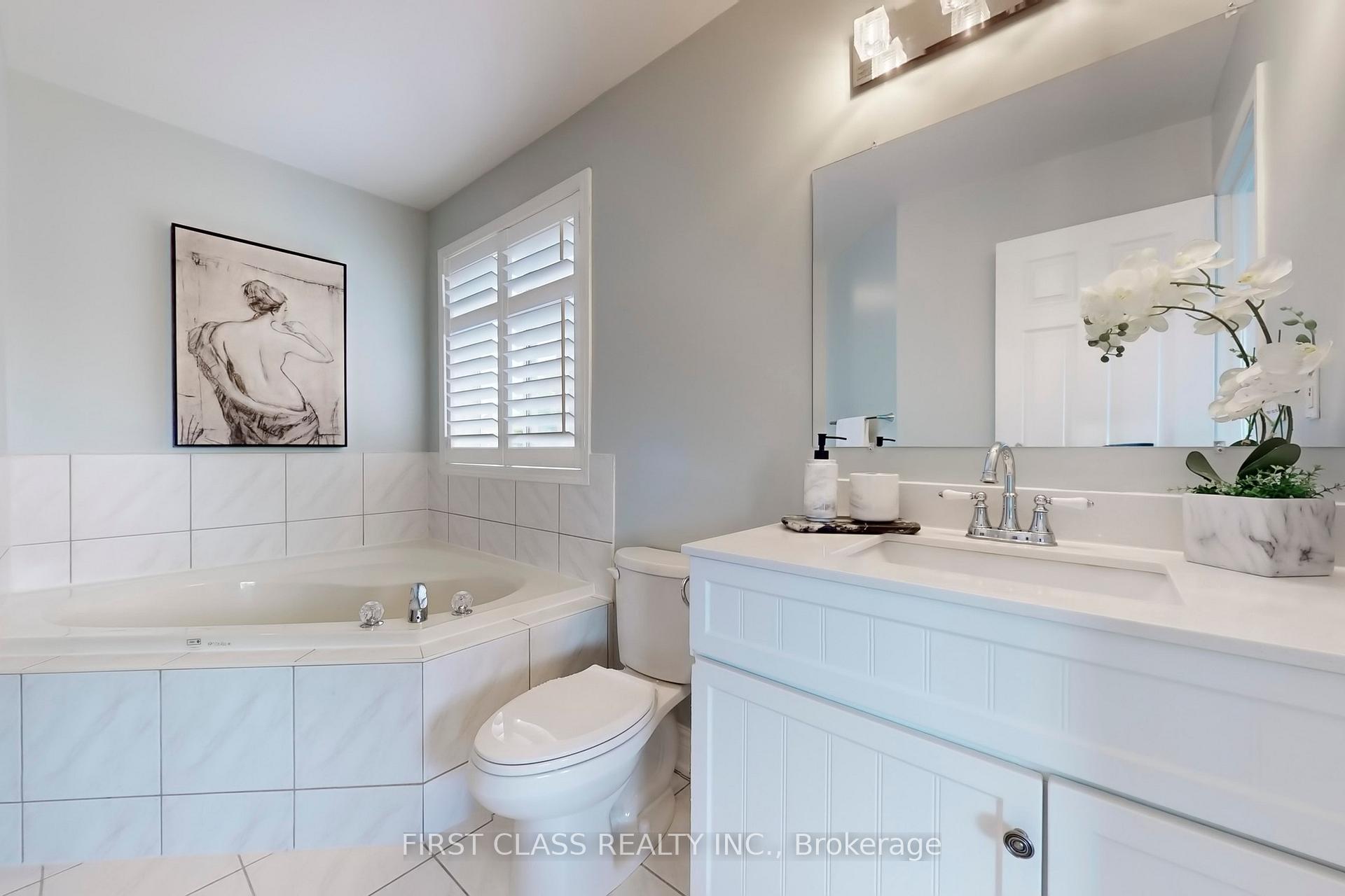 Photo 23 of 12 Abbotsbury Lane, Markham, Berczy — HOMEH