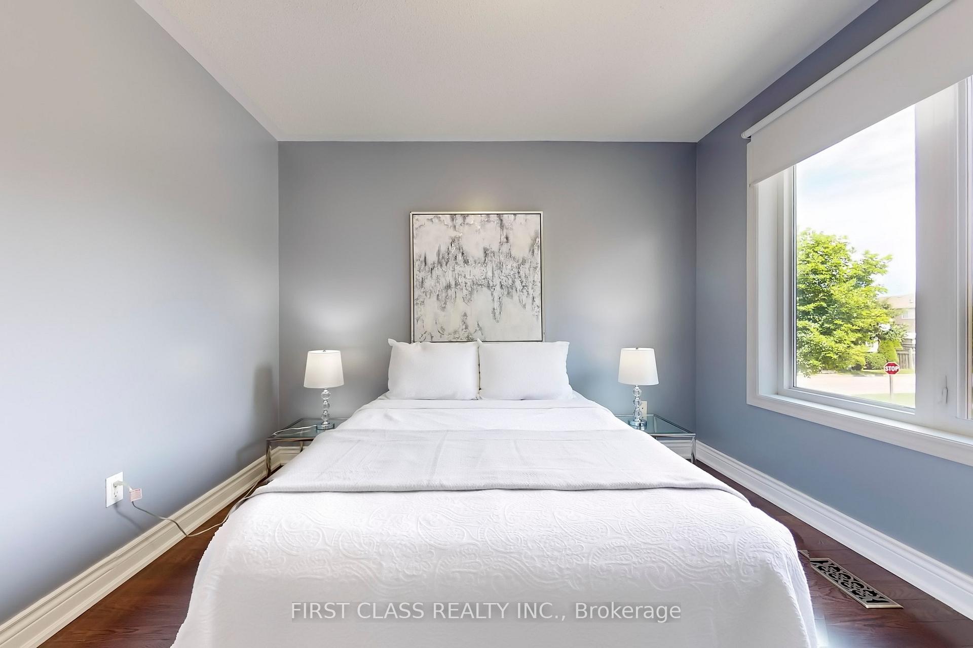 Photo 27 of 12 Abbotsbury Lane, Markham, Berczy — HOMEH