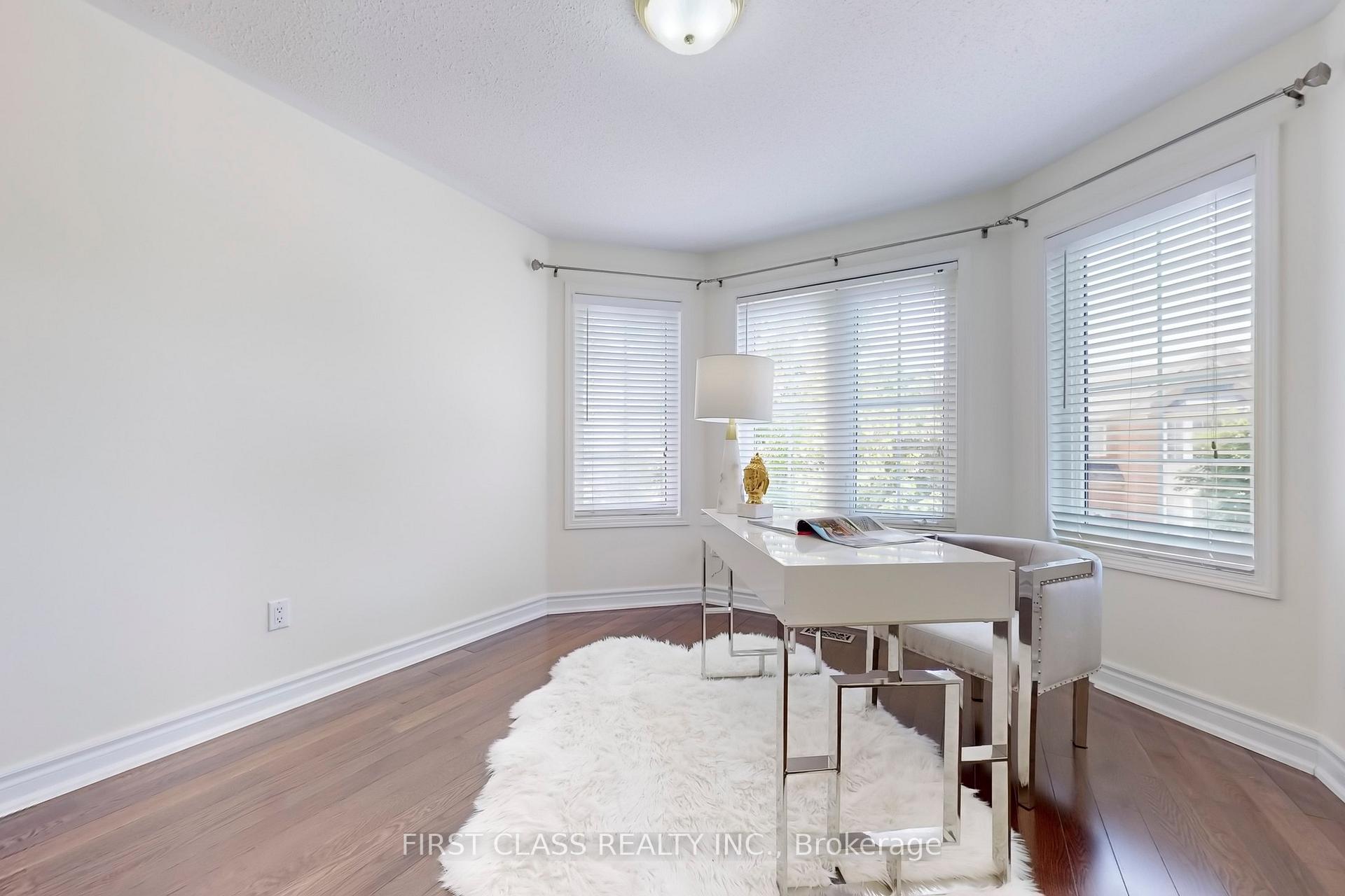 Photo 31 of 12 Abbotsbury Lane, Markham, Berczy — HOMEH