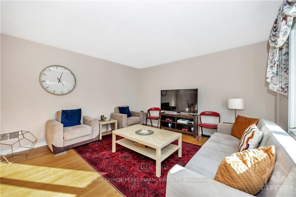 Photo 10 of Unit 1, 441 Mutual Street, Ottawa, Castle Heights — HOMEH