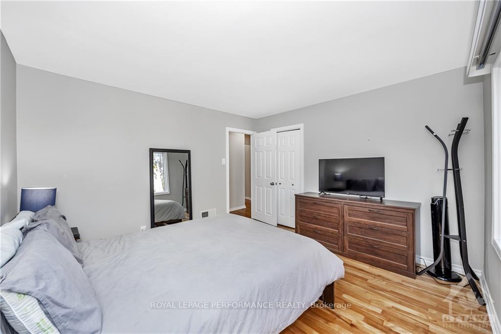 Photo 17 of Unit 1, 441 Mutual Street, Ottawa, Castle Heights — HOMEH