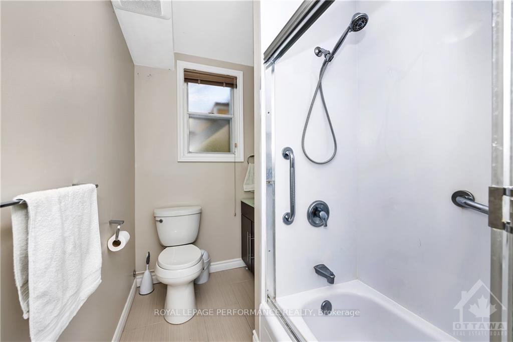 Photo 24 of Unit 1, 441 Mutual Street, Ottawa, Castle Heights — HOMEH